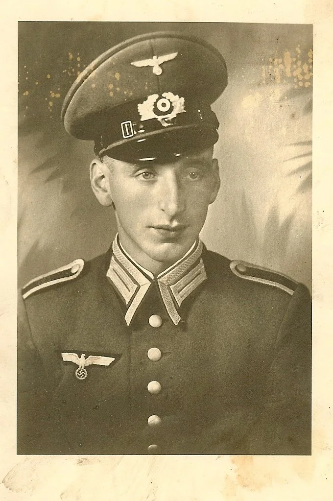 scan0027d.jpg