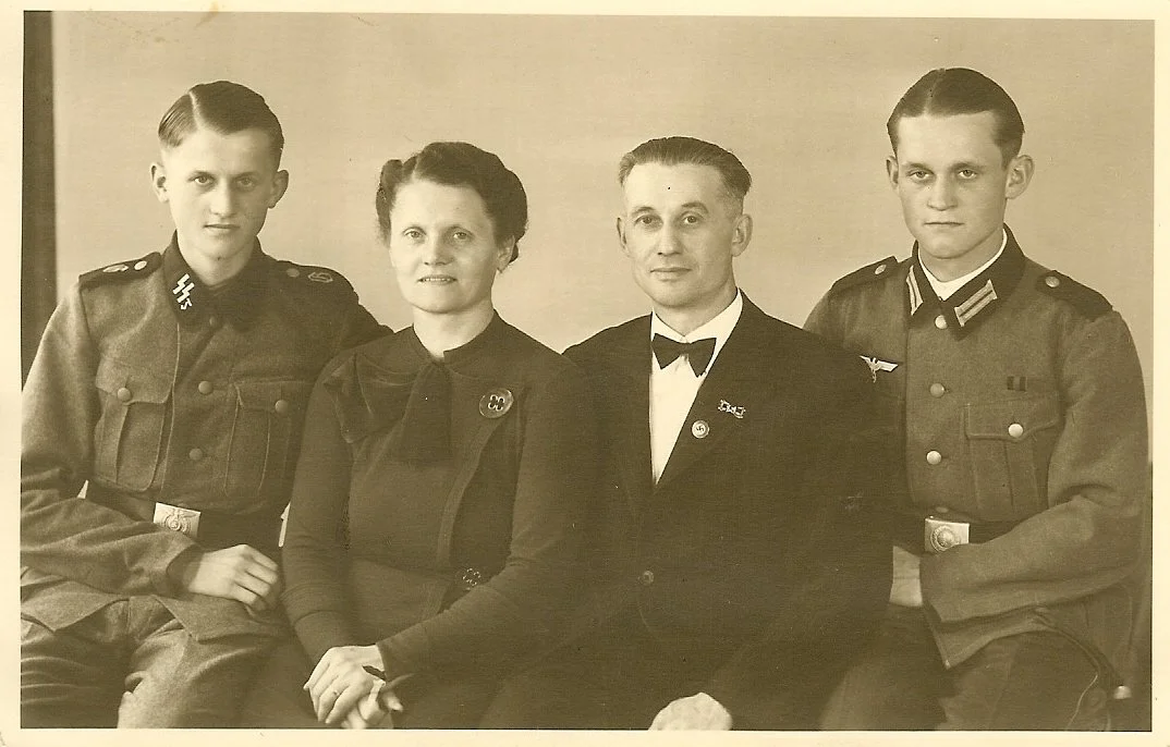 scan0015c.jpg