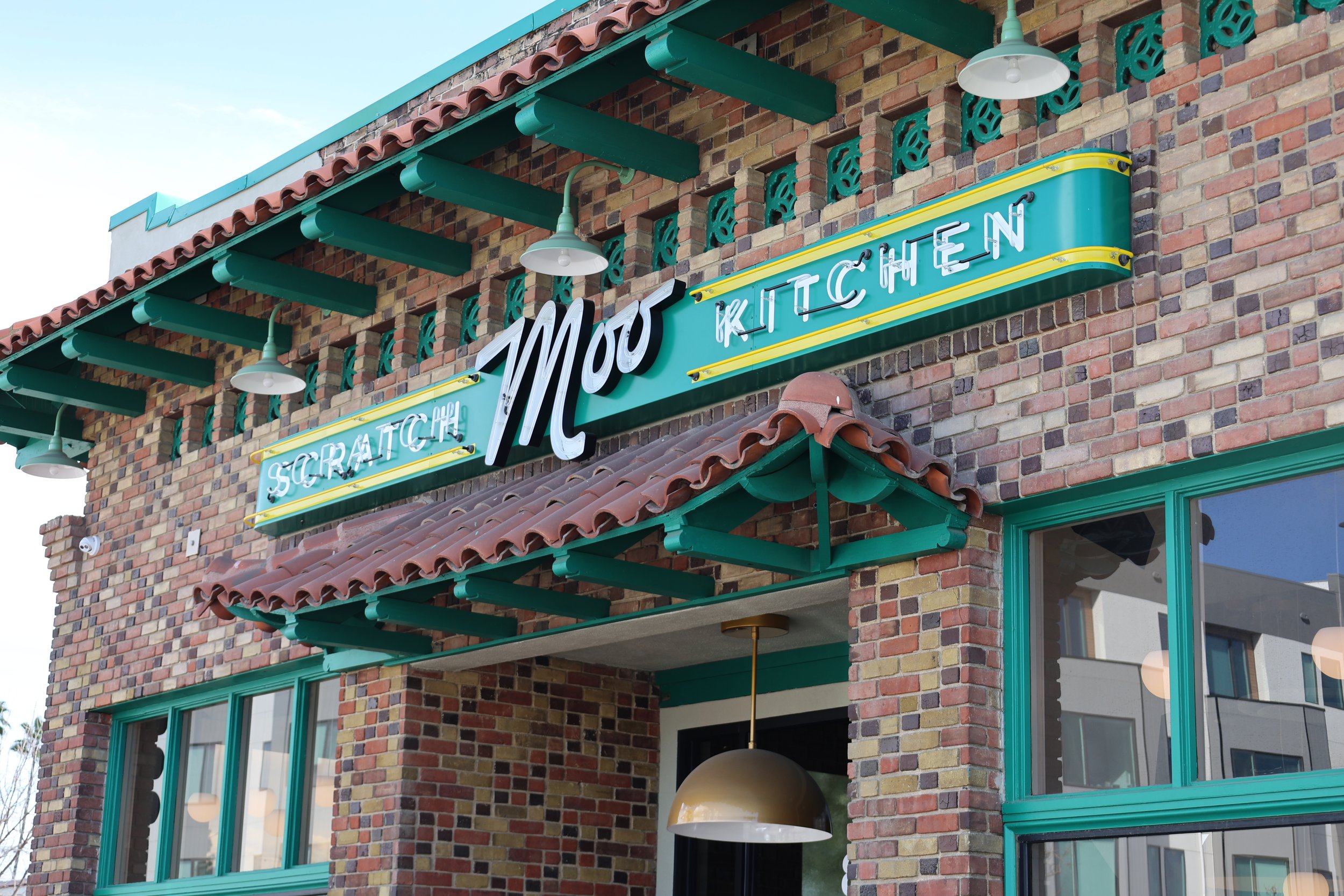 Moo_Exterior.JPG