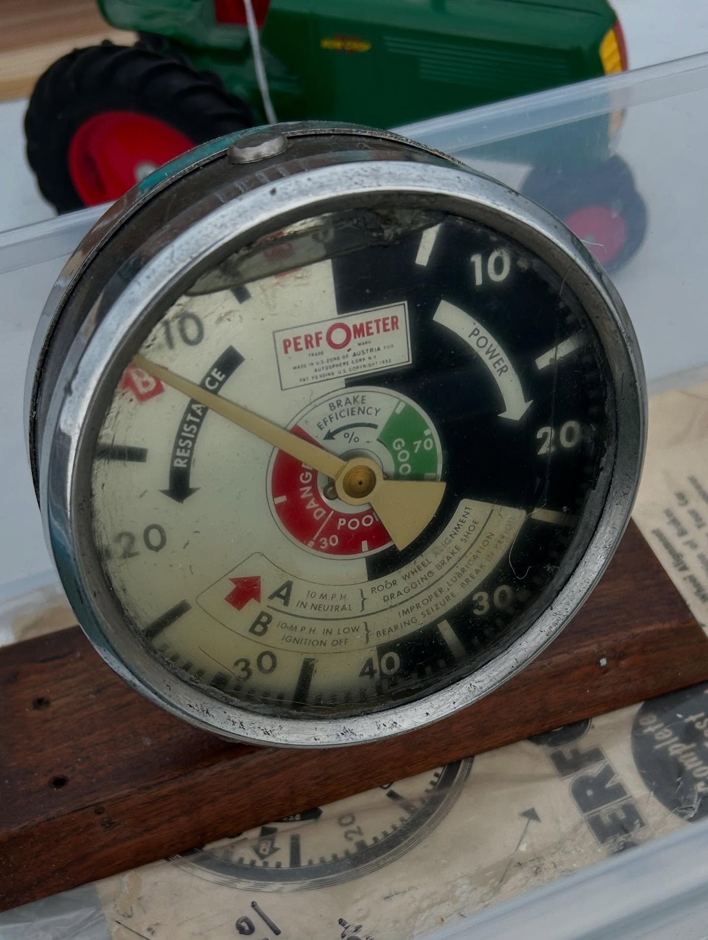 Automobile memorabilia, anyone? 🤩🤩🤩
