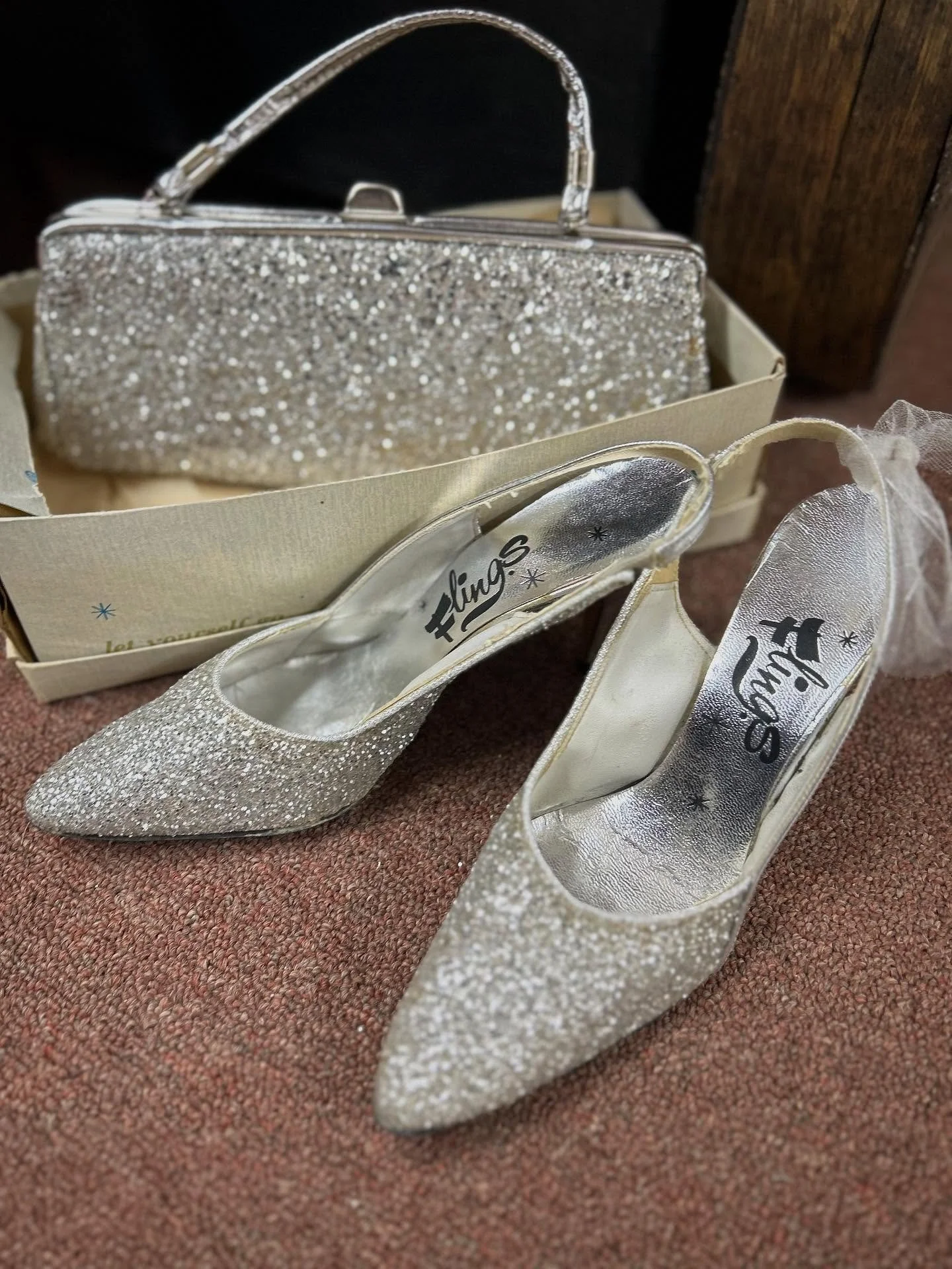 Chances are *very* good you can find a unique vintage or antique Halloween costume here! Come see us from 10-5 today! 👻