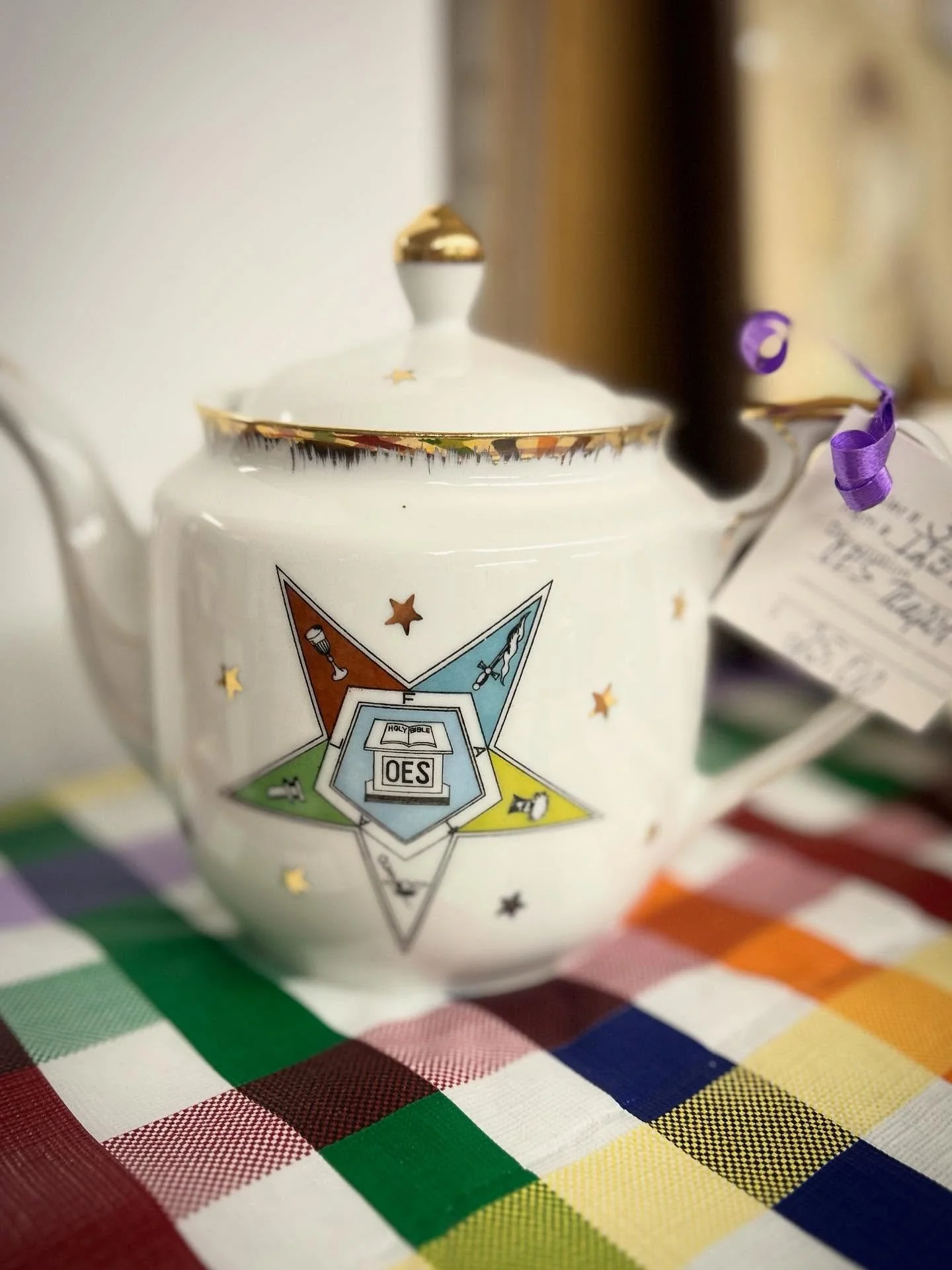 Hey, all you Order of the Eastern Star collectors! This is a piece we’ve never had before and we’re here for you from 10-5 today! 🌟