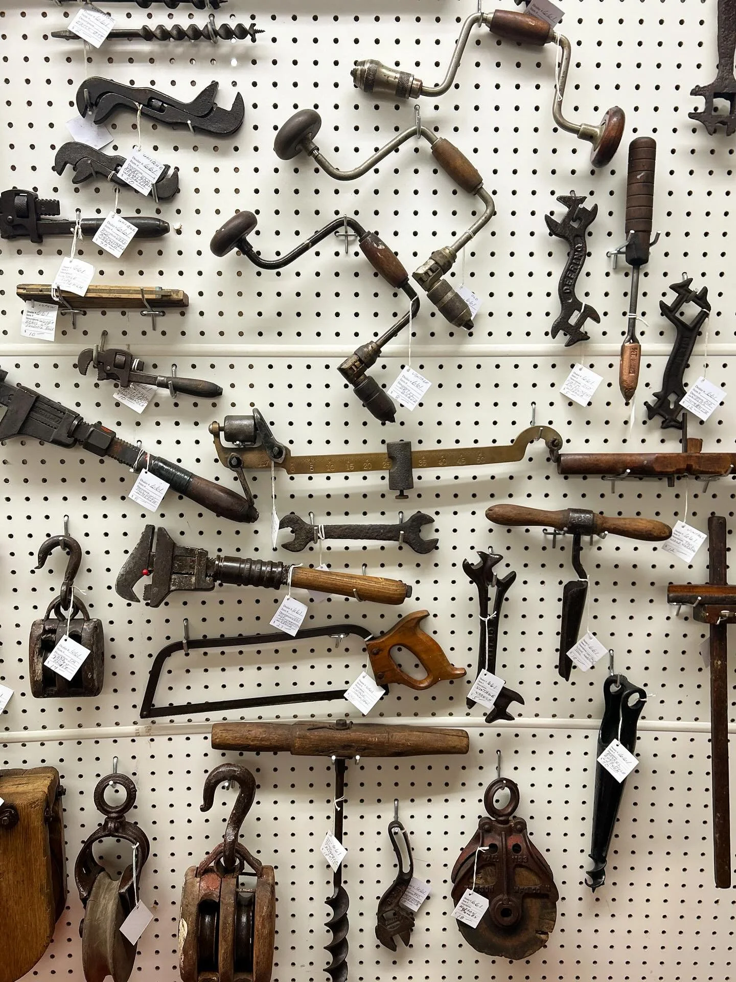 They just don’t make ‘em like they used to! We’re here for you from 10-5 today! 🛠️