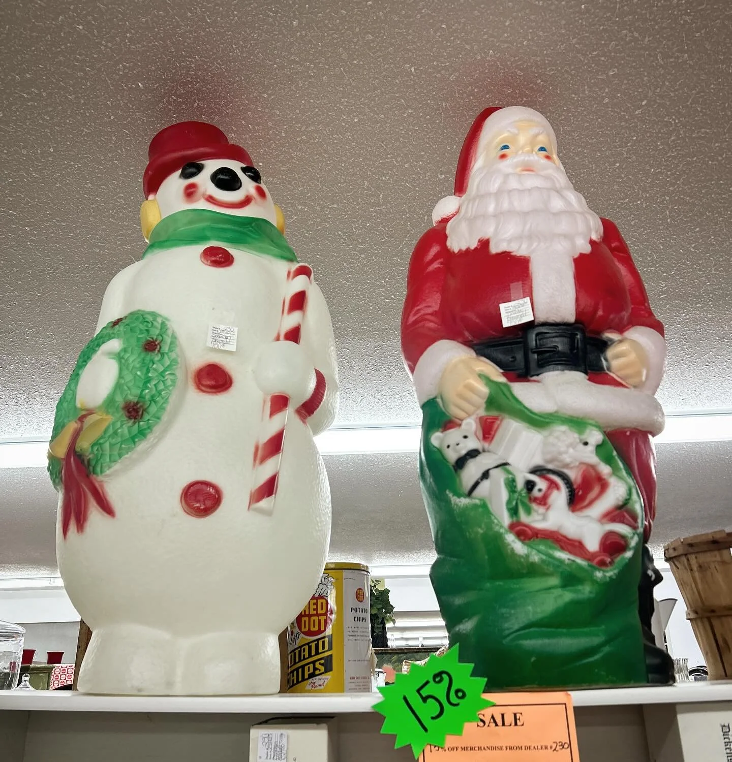 Halloween is over and you know what that means!! ⛄️❄️🎅🎄🦃 Come see us from 10-5 today and remember to set your clocks back an hour tonight! ⏰