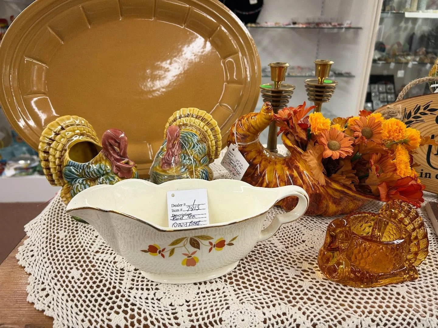 Hosting Thanksgiving this year? 🦃 We can help add a little pizazz to your tablescape! Come see us from 10-5 today!