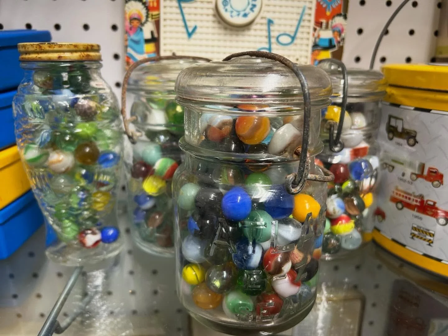 Got anyone you&rsquo;re looking to keep busy for a while? Or maybe you have a marble enthusiast on your shopping list? We&rsquo;ve got you covered! Come see us from 10-5 today! 🎅🎅🎅