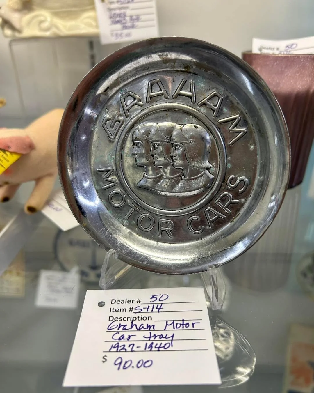 New vendor alert! 🚨🚨🚨 Just keeping it fresh over here! 🙌 Come see us from 10-5 today!