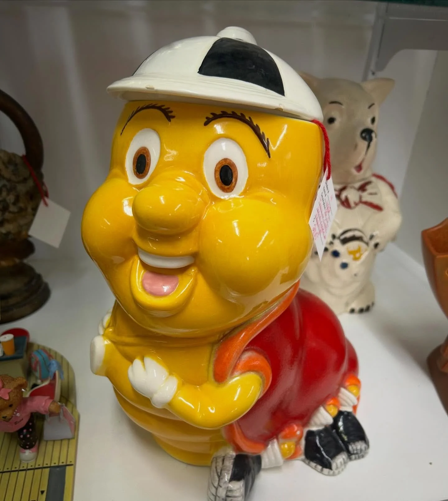 Time to add to your cookie jar collection! Bet you don&rsquo;t have this vintage caterpillar coach cutie by Treasure Craft! 🏆🏆🏆 Come see us today from 10-5!