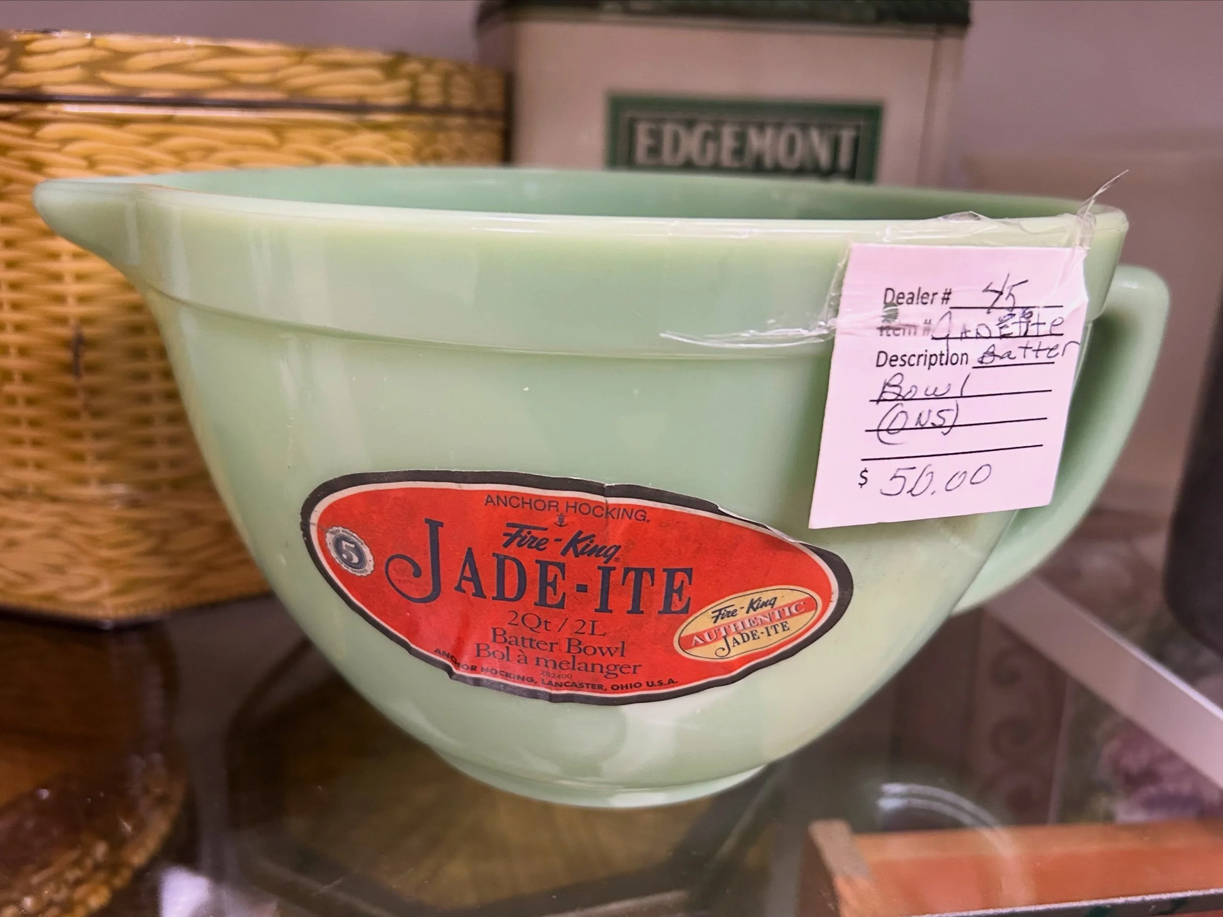You don&rsquo;t often find vintage Fire King Jadeite with the sticker still on it! 😃😃😃 We&rsquo;re here for you today from 10-5!
