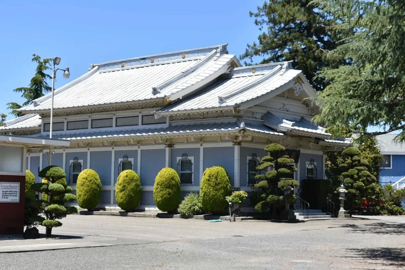 A photo of the exterior of Enmanji Buddhist Temple
