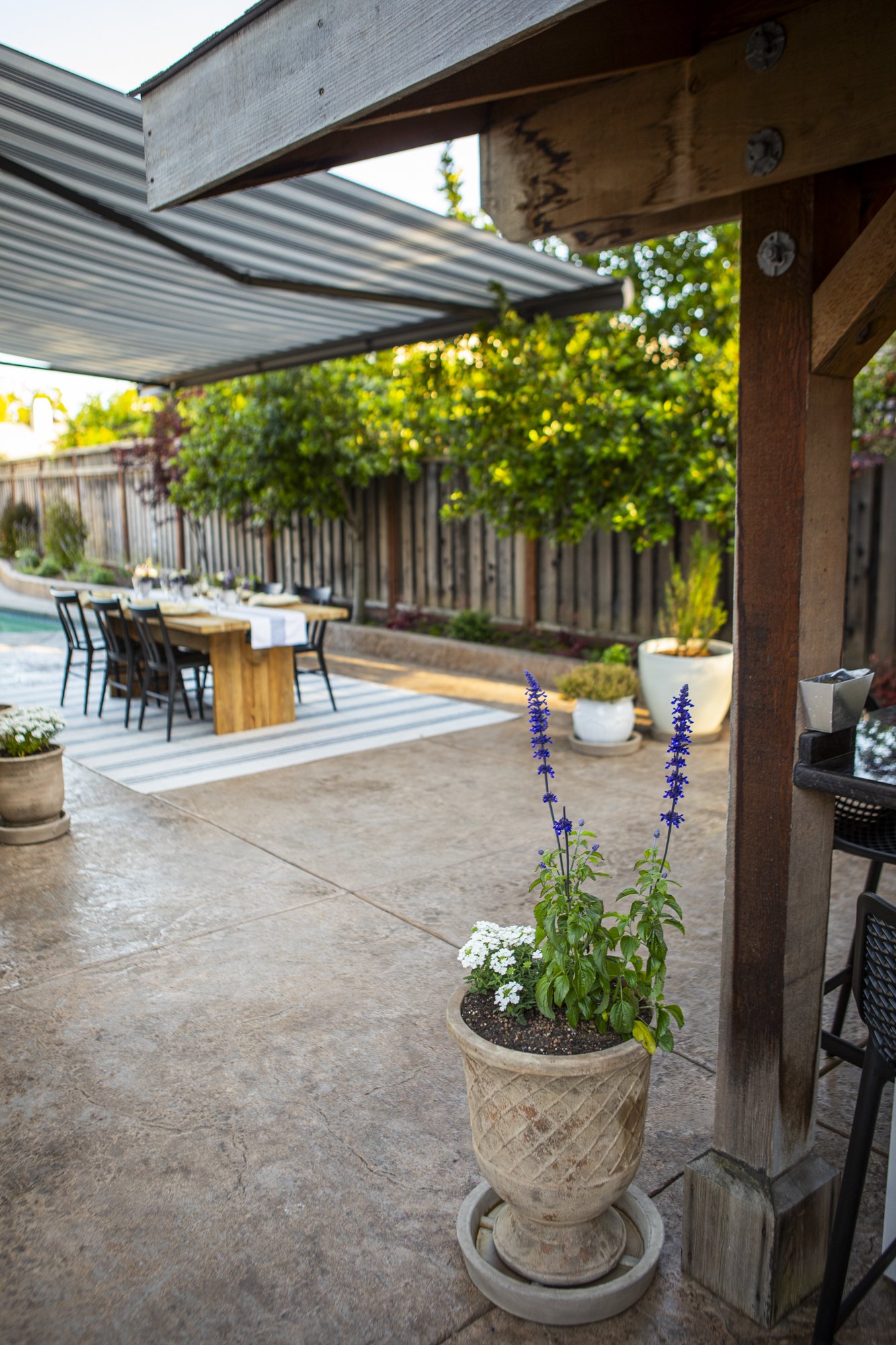 PINE_MHG_Italian Poolside Retreat_Low Res_0018.jpg