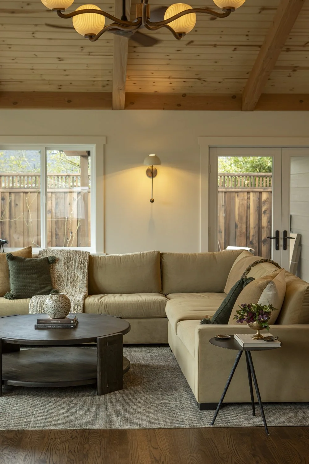 PINE_Mora Home and Garden_Ochoa House_42011.jpg