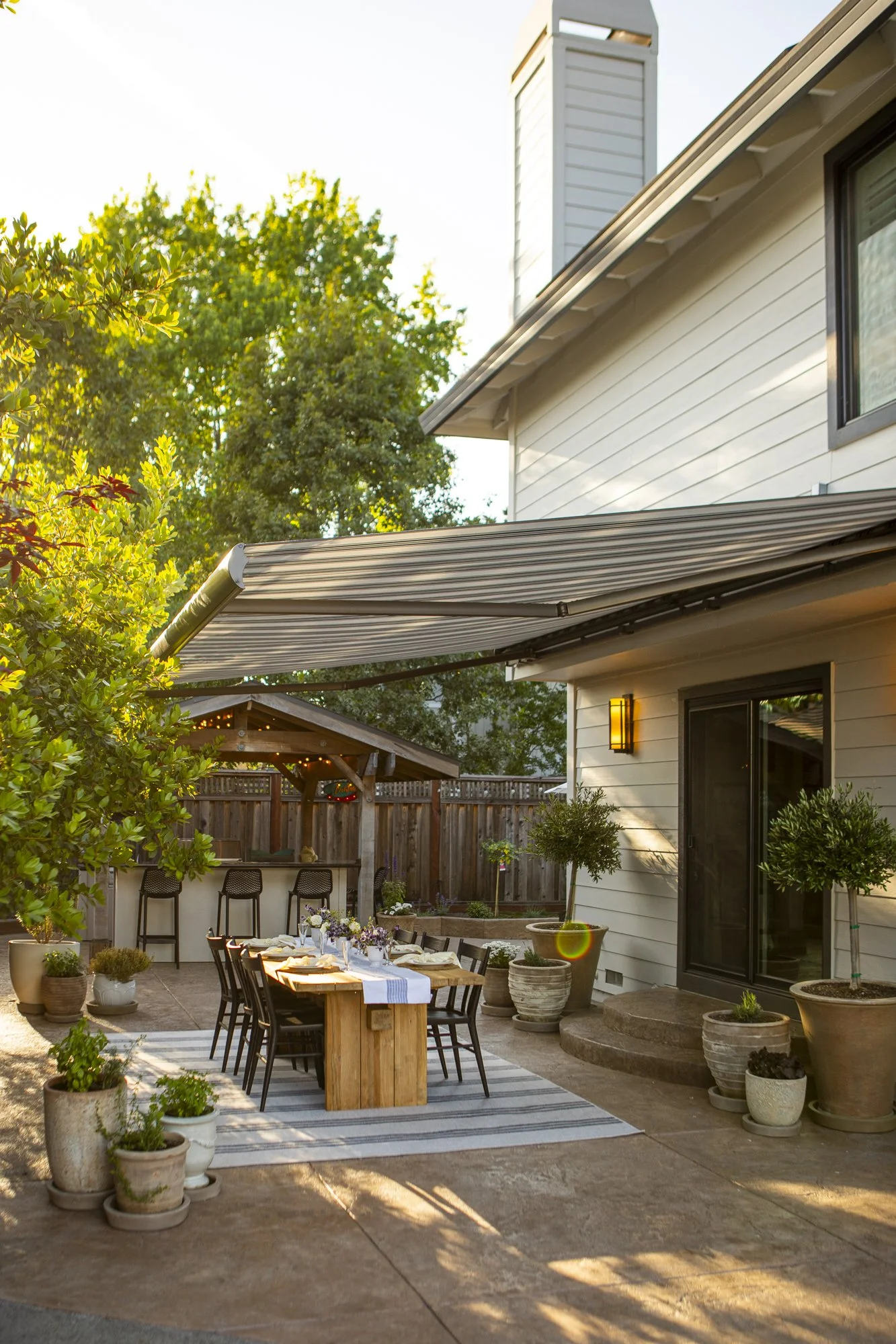 PINE_MHG_Italian Poolside Retreat_Low Res_0031.jpg