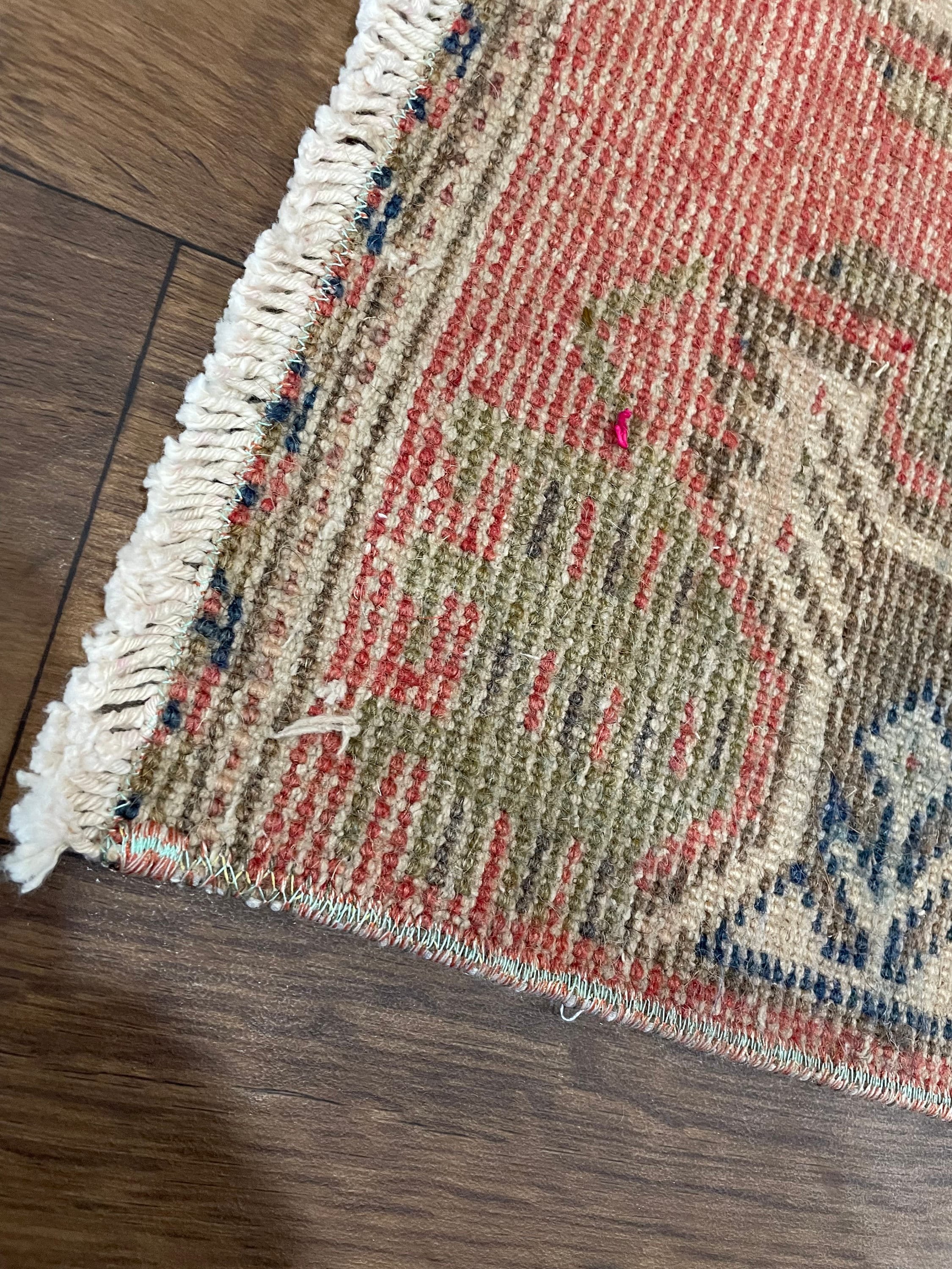 https://i.etsystatic.com/40901859/r/il/90ea42/4594100278/il_fullxfull.4594100278_roug.jpg