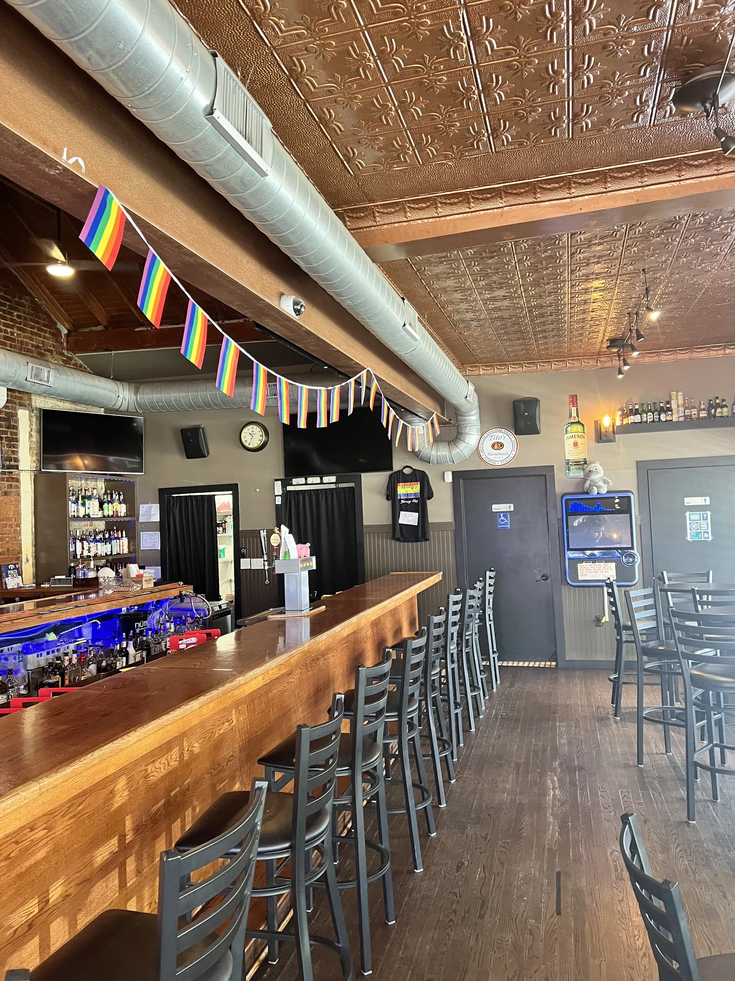 Bar photo 1