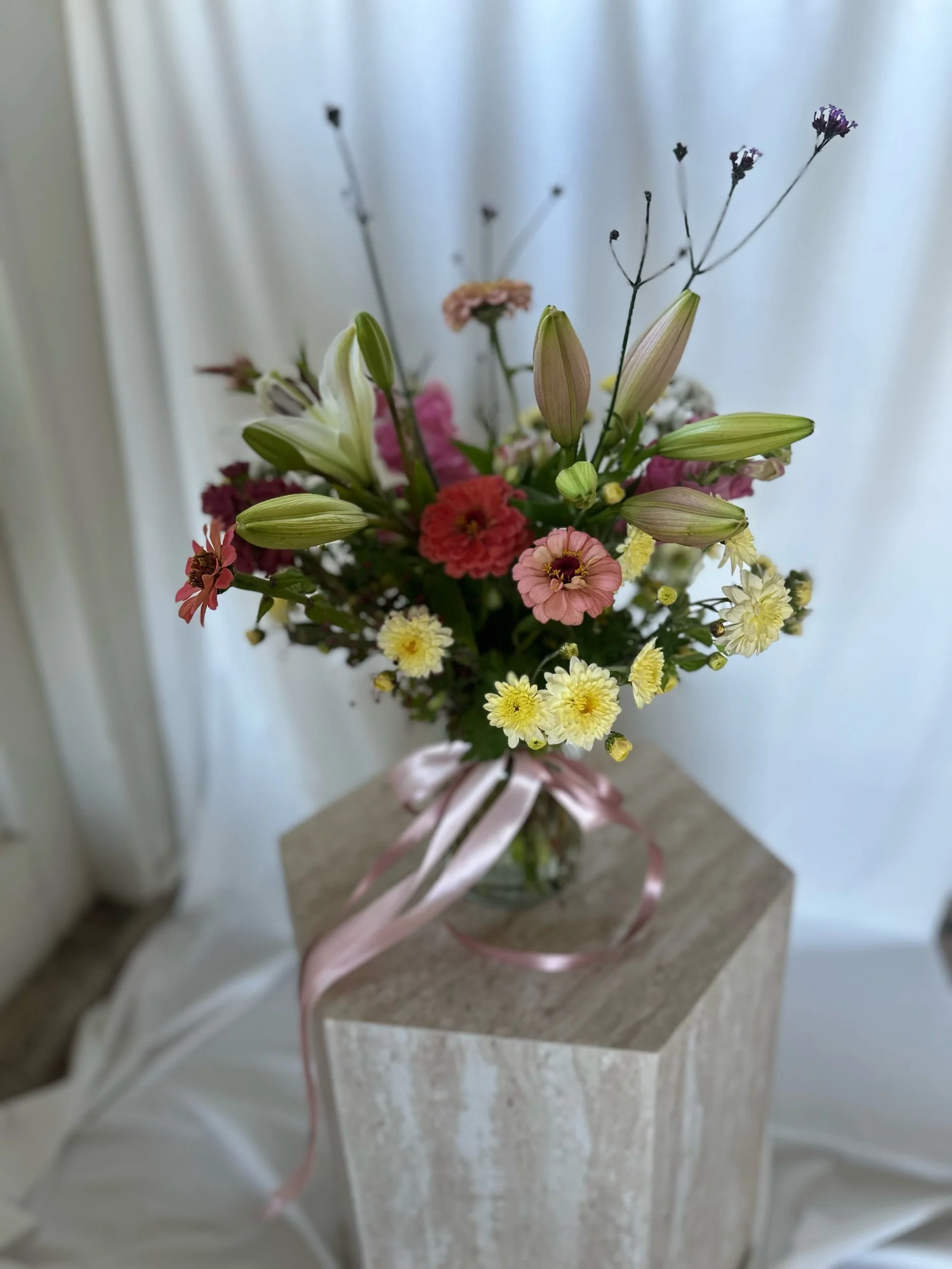 Mothers Day Fresh Flower Vase Arrangement