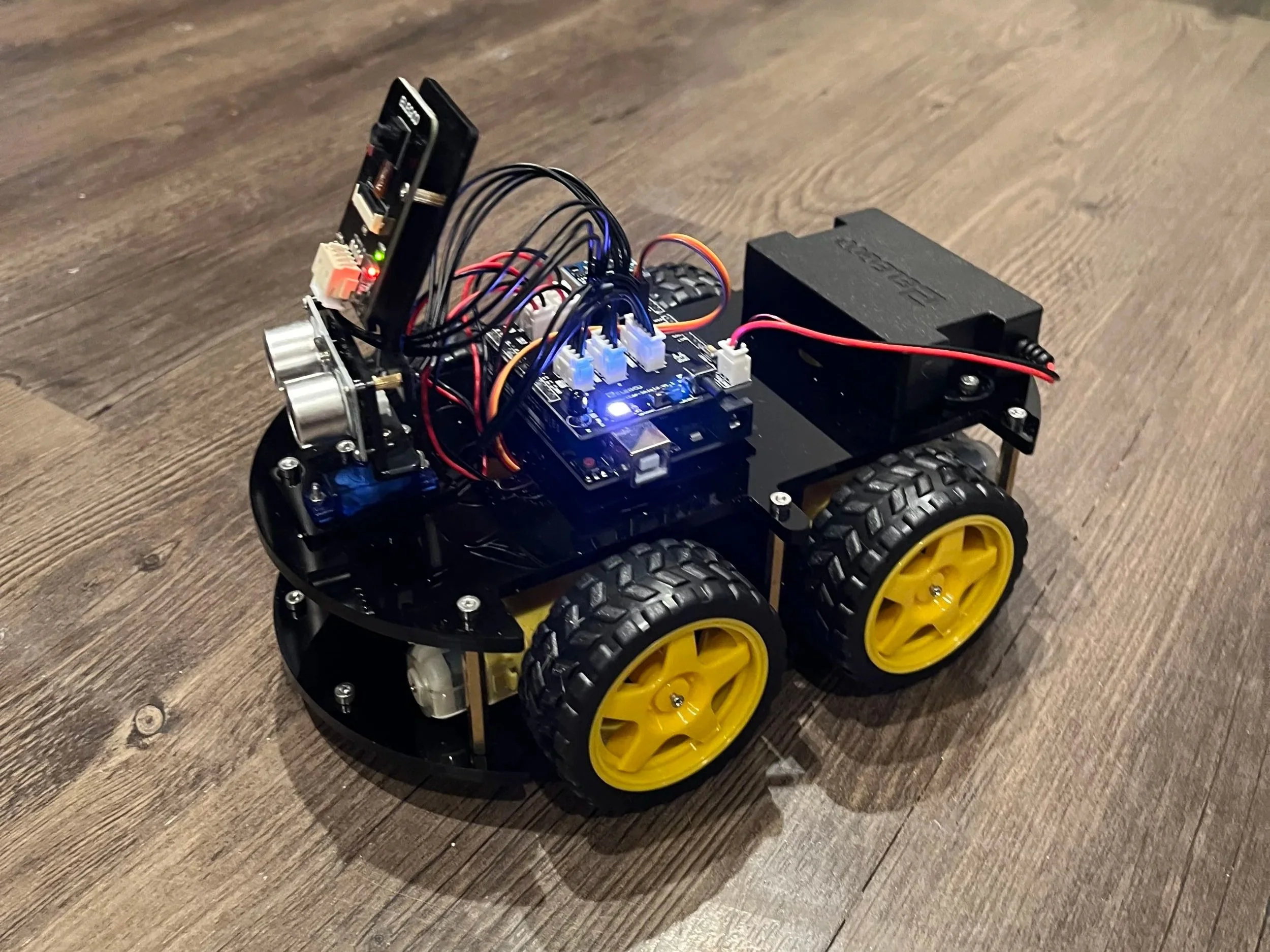 robot_3.jpg