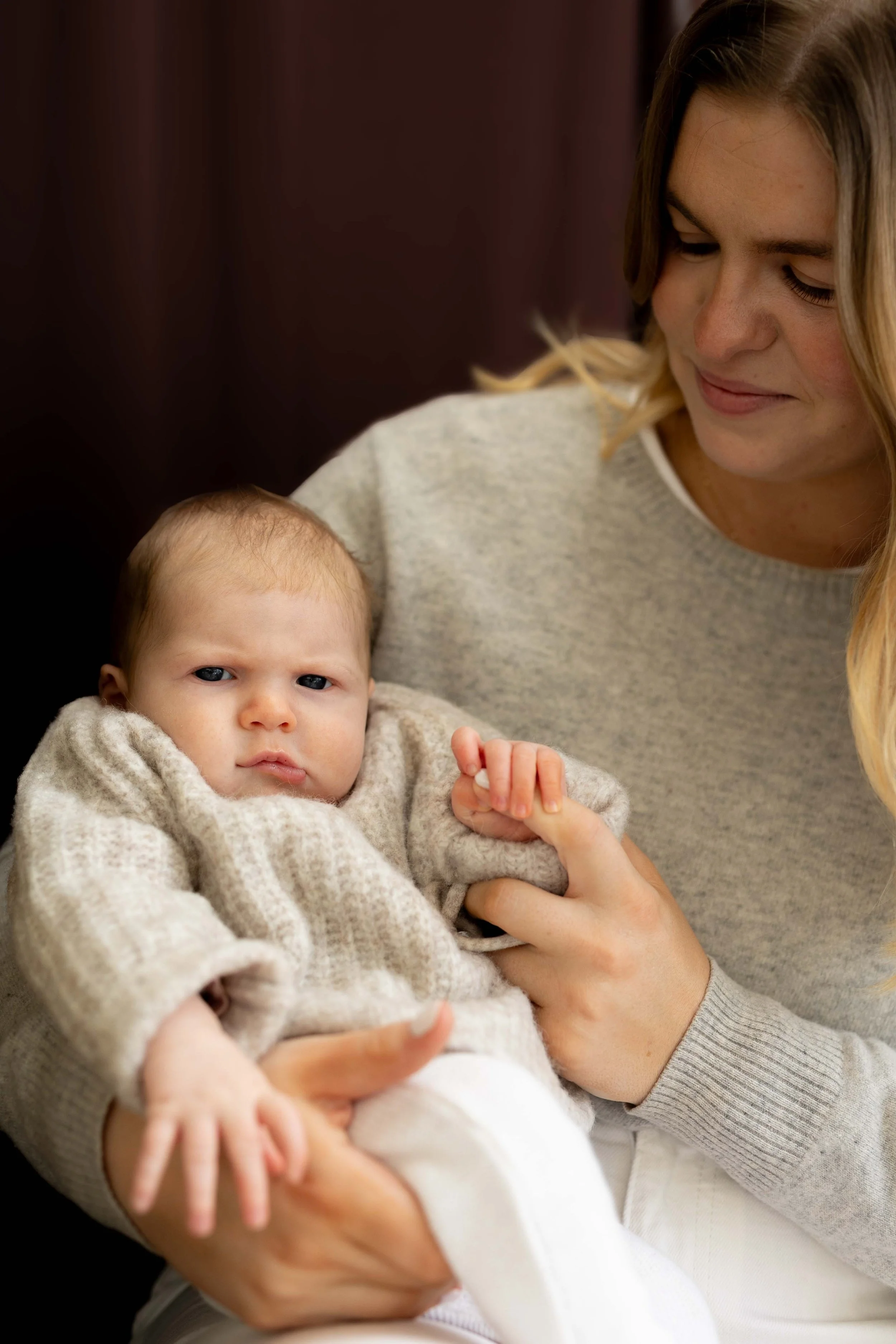 When to Book Your Newborn Photoshoot. A Simple Guide for New Mums