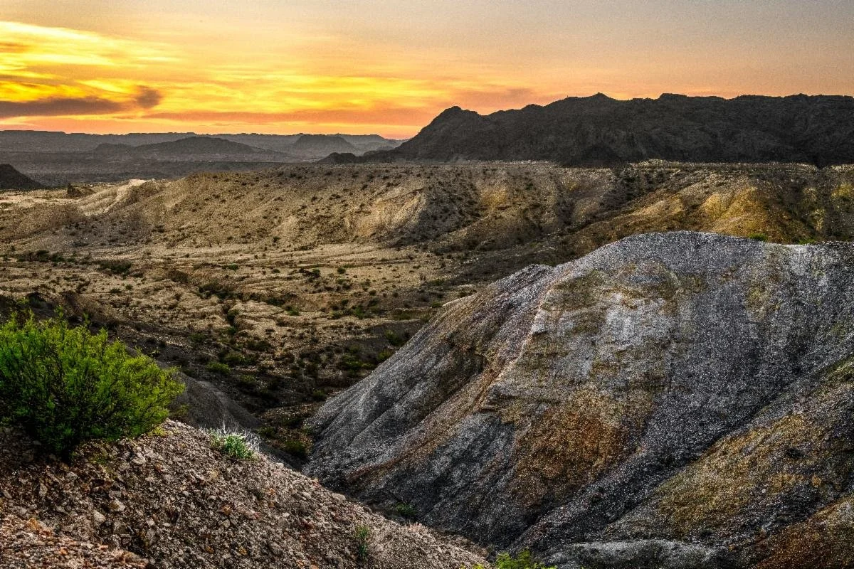 Ernst Tinaja in Big Bend - Frank Klein