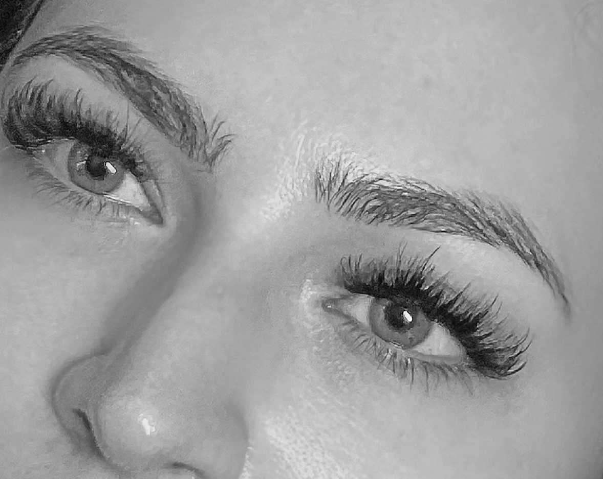 wispy cat eye lash extensions