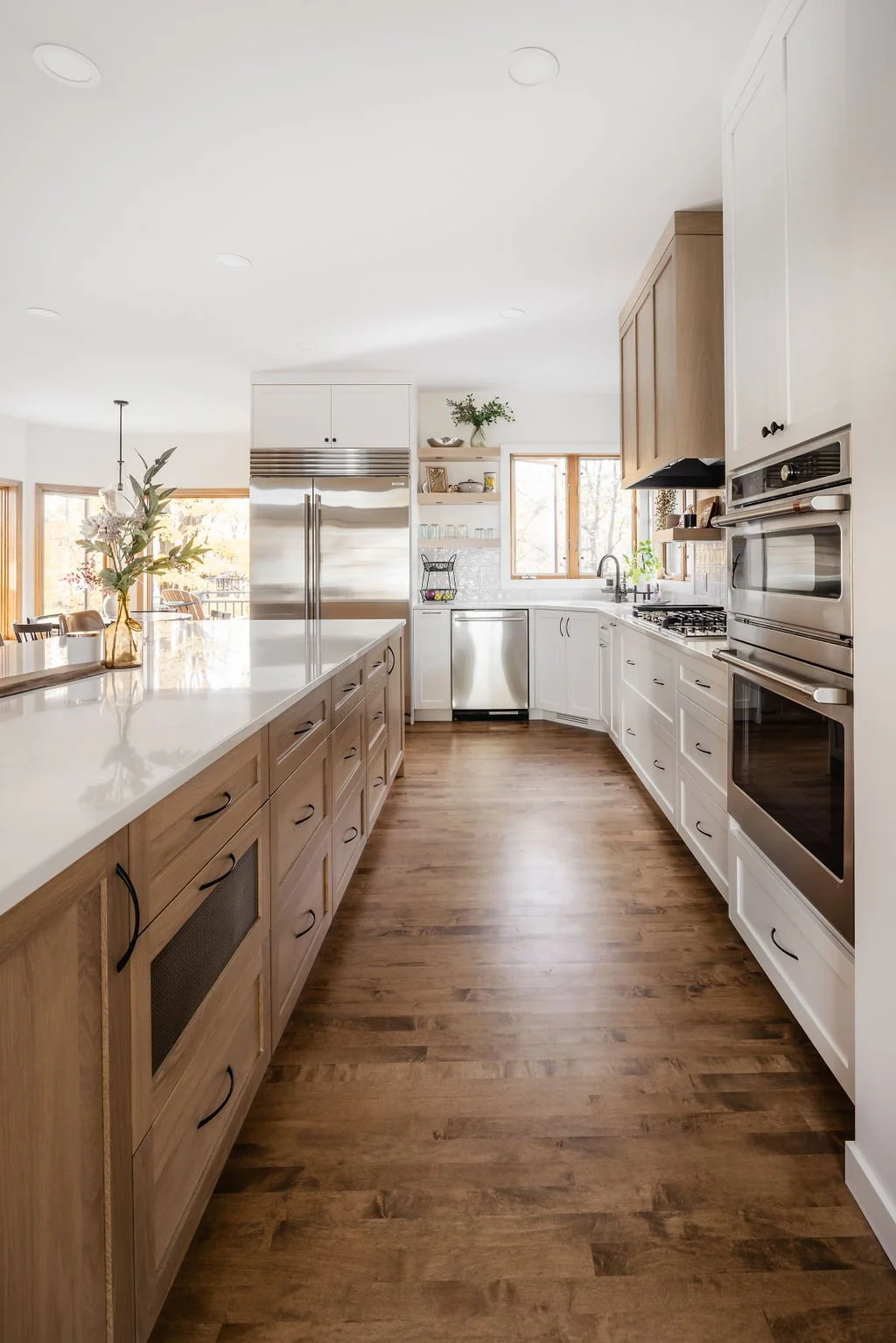 White and Wood Kitchen Cabinets: How to Mix Tones in an L-Shaped Kitchen