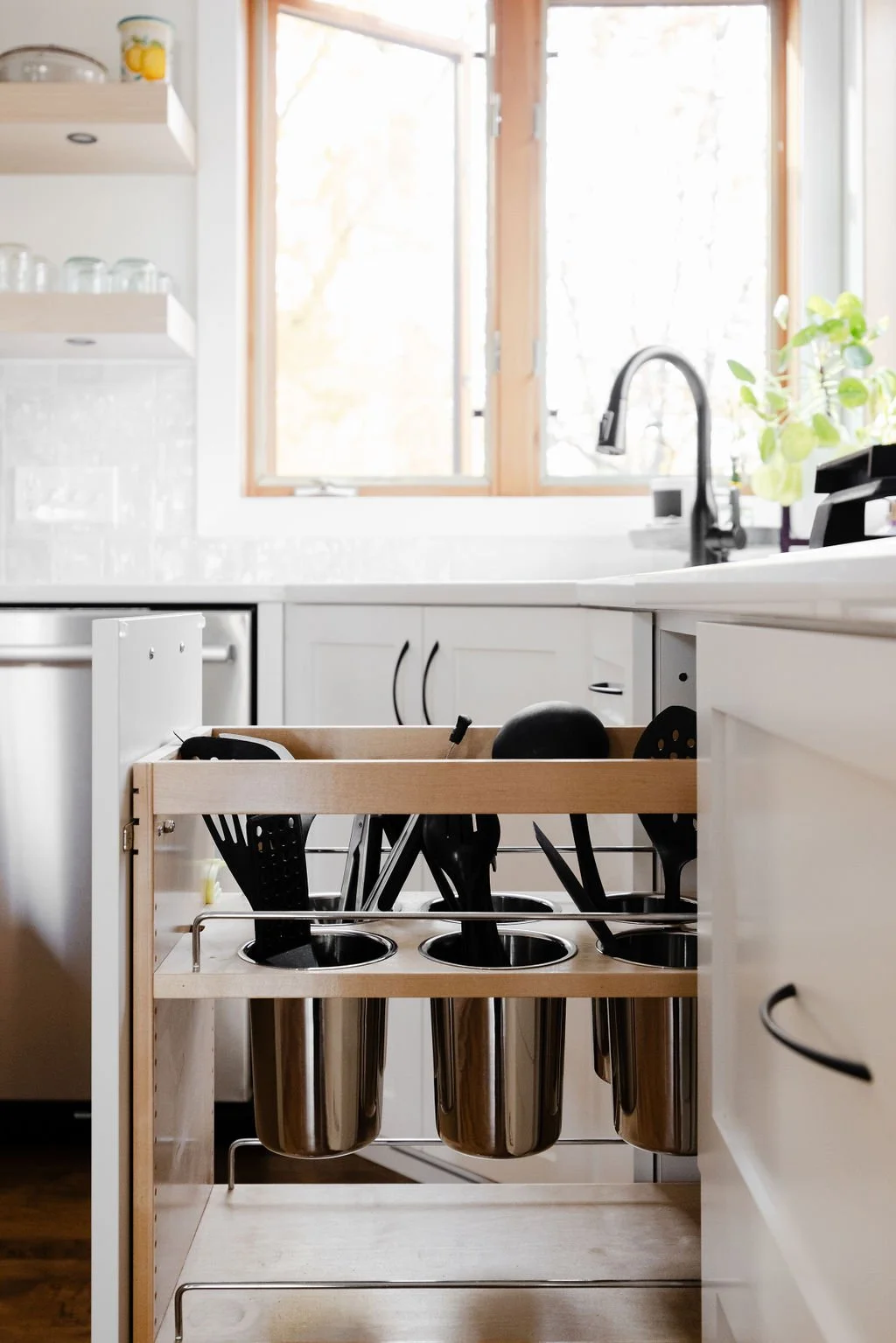 Pull-Out Cabinet Utensil Organizer: A Smart Addition for Any Kitchen