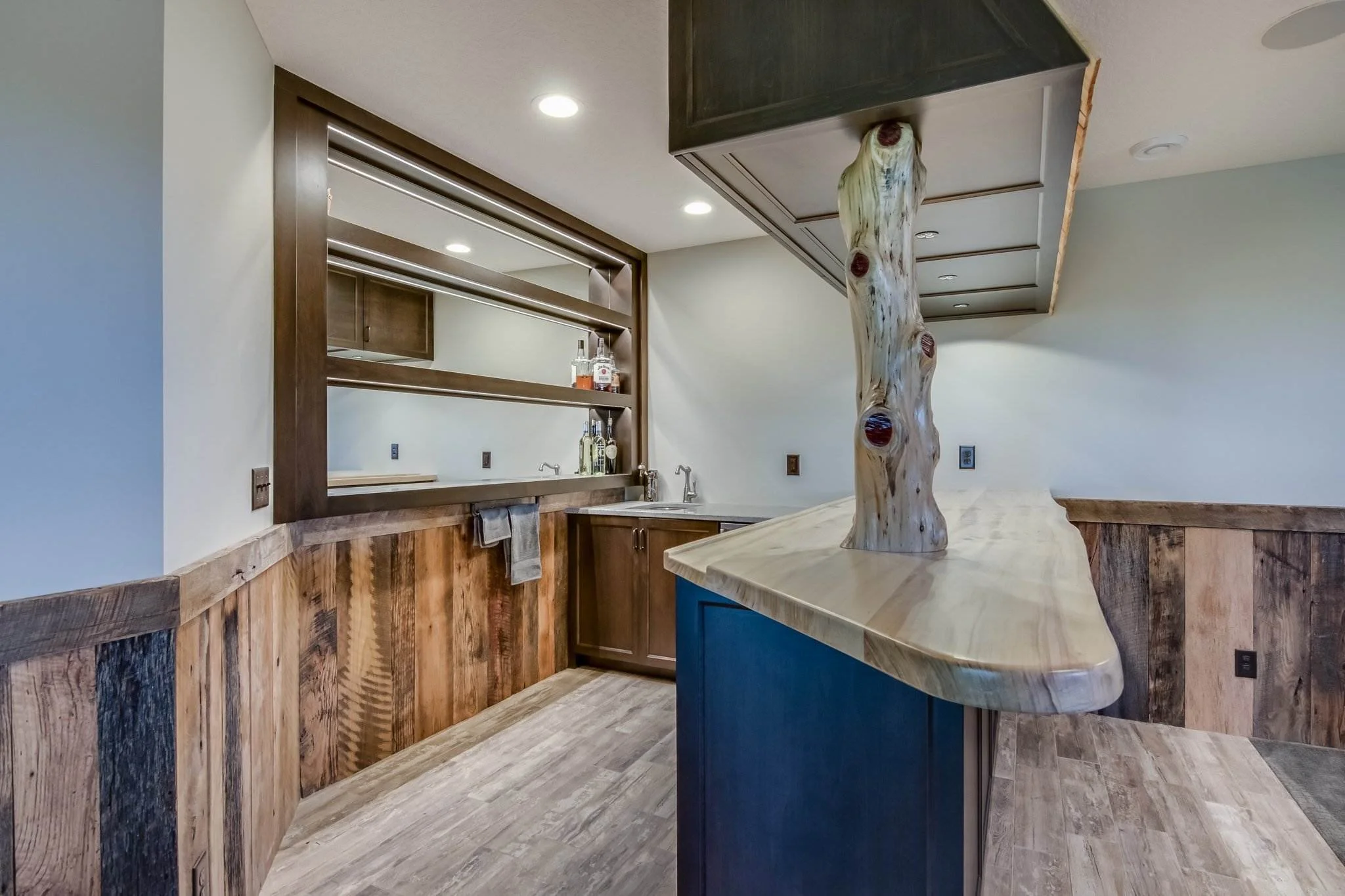 6098 750th Ave NW-19-min.jpg