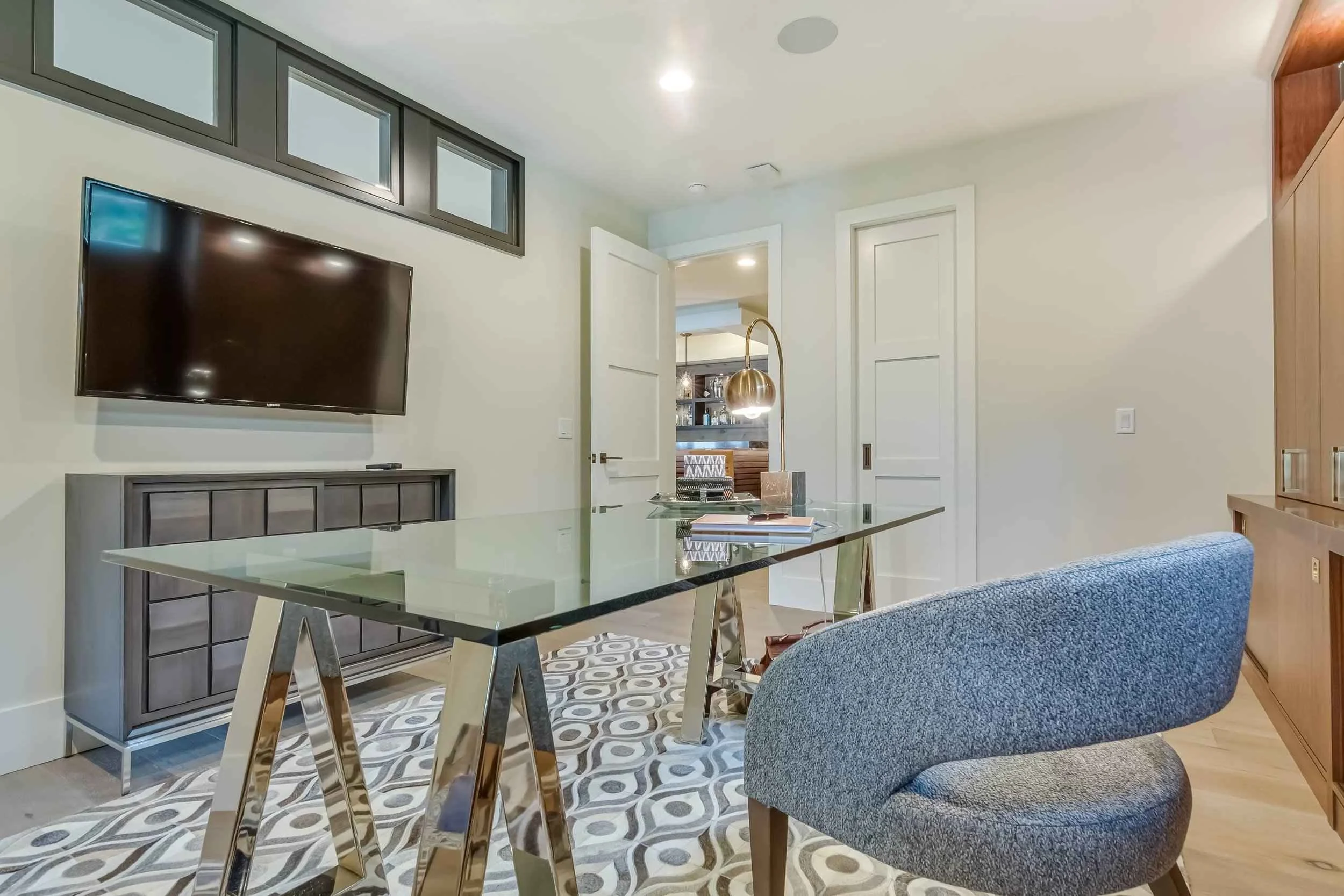 6372 Smithtown Rd-44-min.jpg