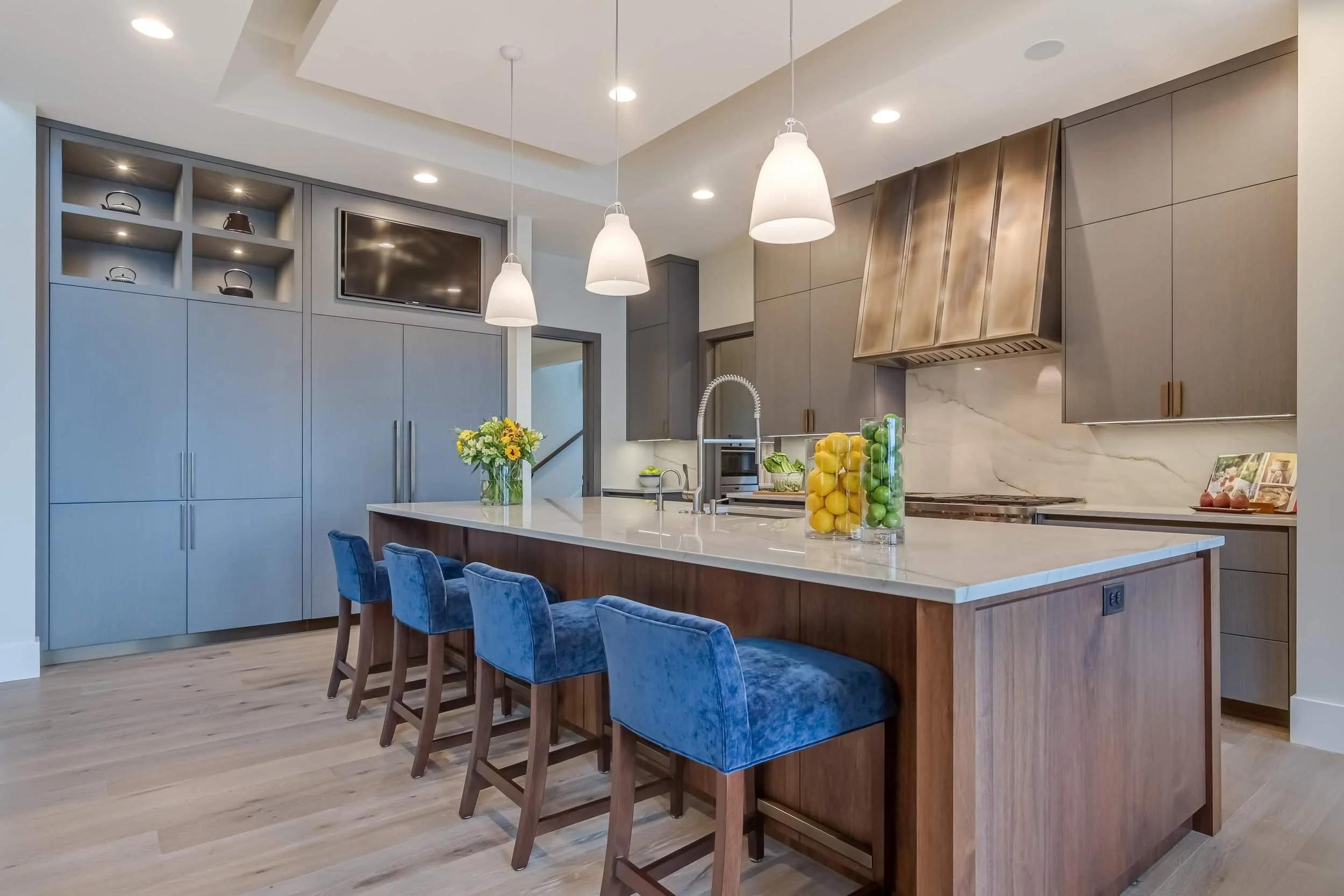 6372 Smithtown Rd-1-min.jpg