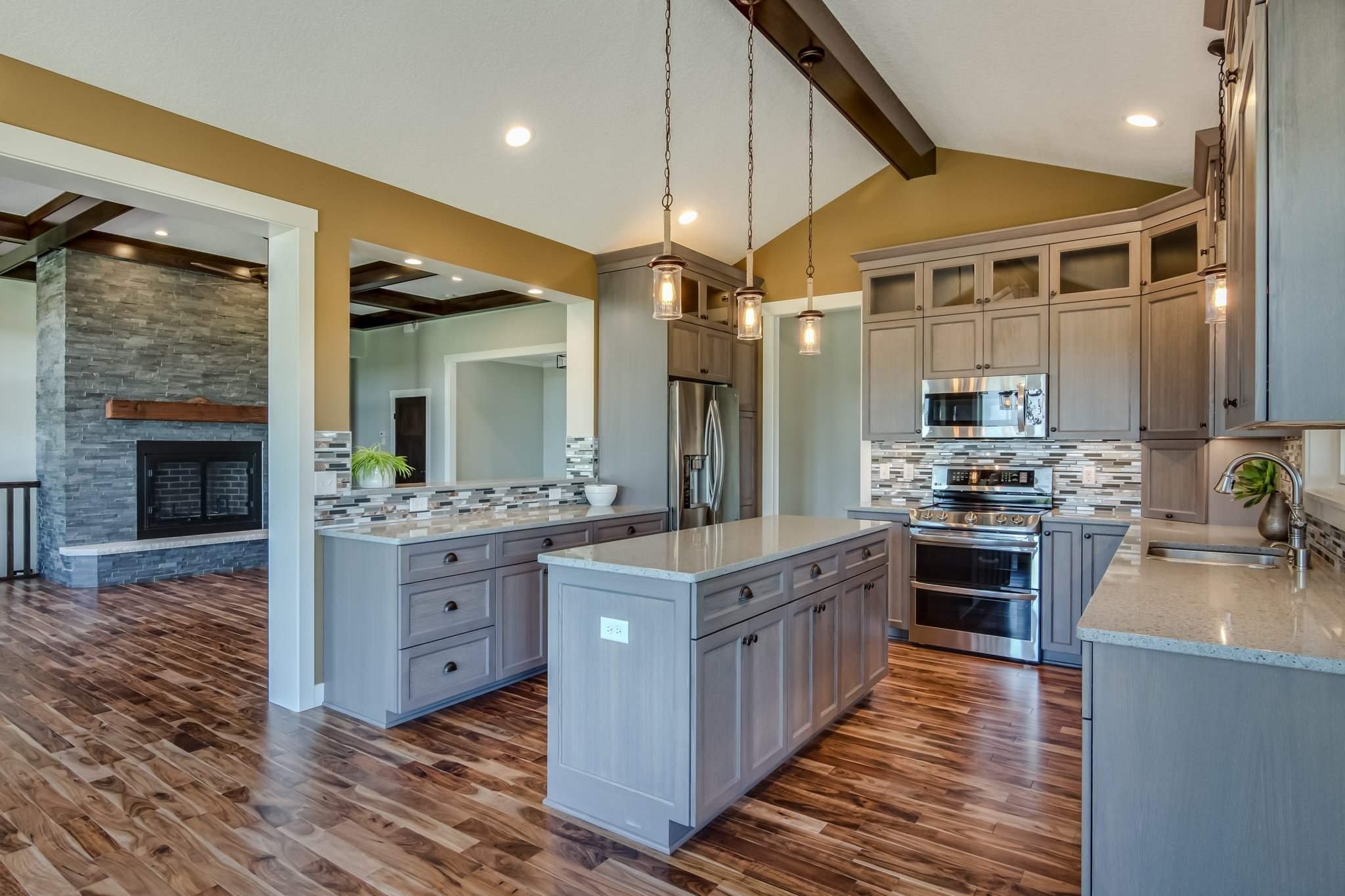 6098 750th Ave NW-3-min.jpg