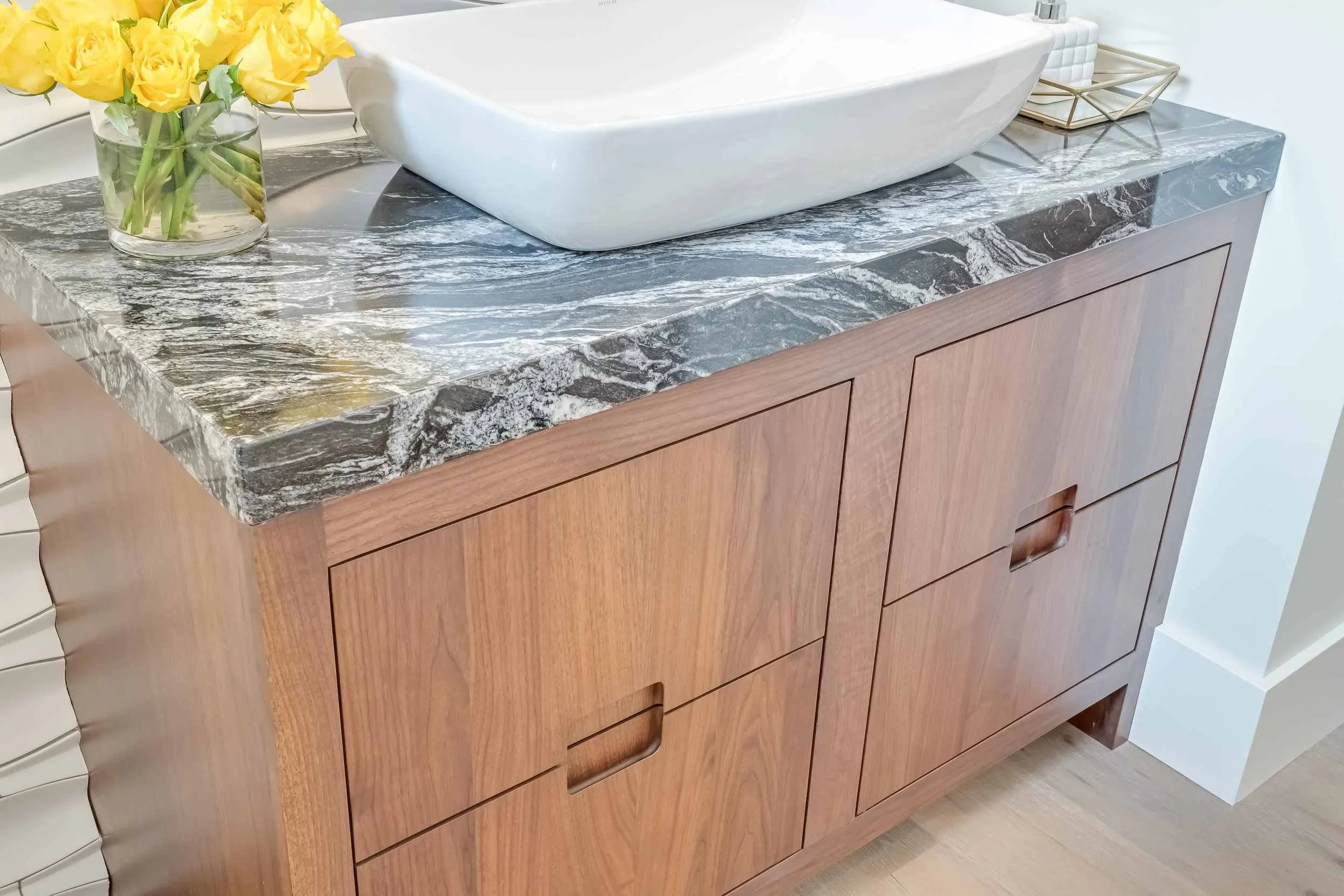 6372 Smithtown Rd-50-min.jpg