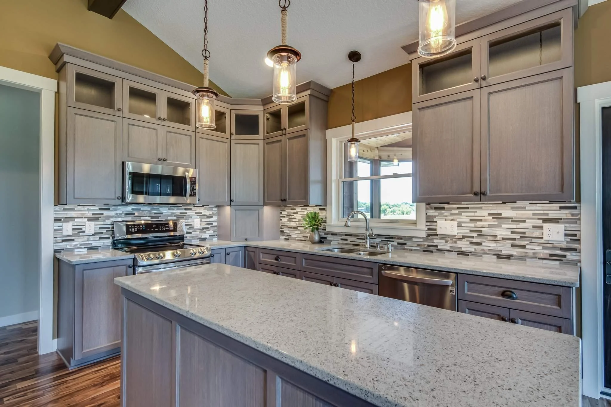 6098 750th Ave NW-4-min.jpg