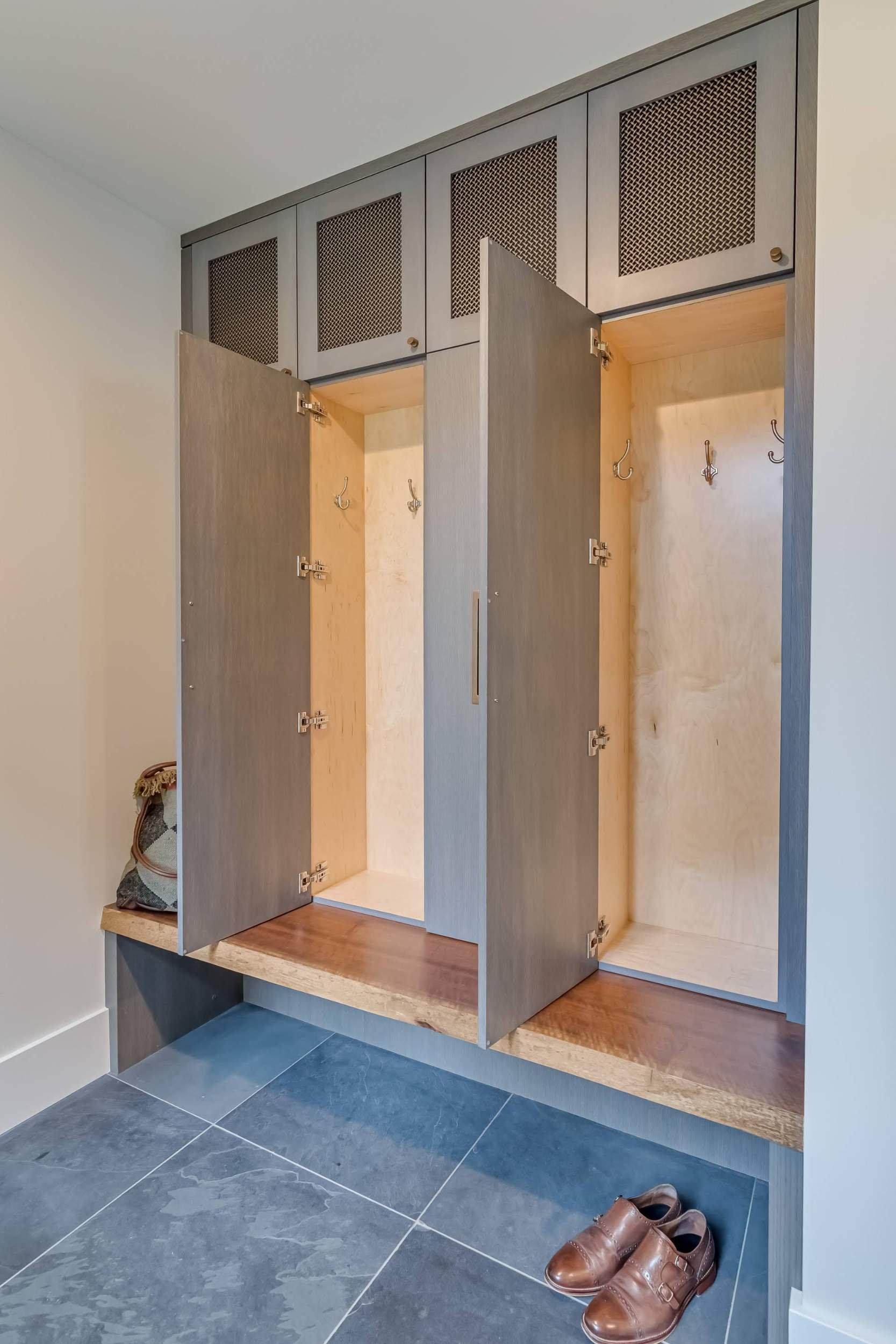 6372 Smithtown Rd-28-min.jpg