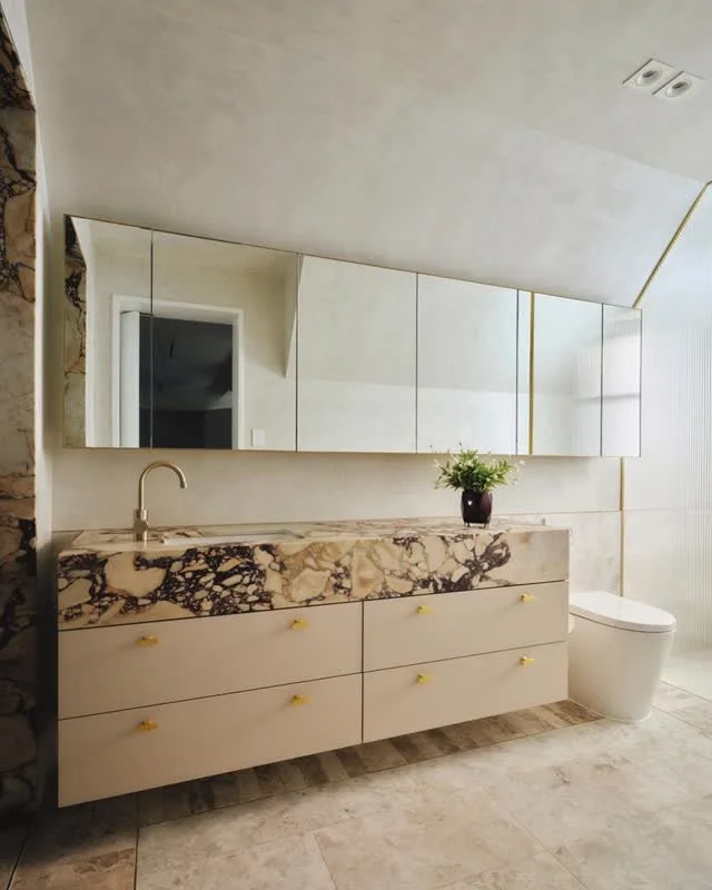 Cascade House | Master Ensuite

The master ensuite at Cascade House was completely reimagined, with the design team carefully replanning the layout to create a space that feels both elevated and inviting. Every detail was considered to improve flow, 