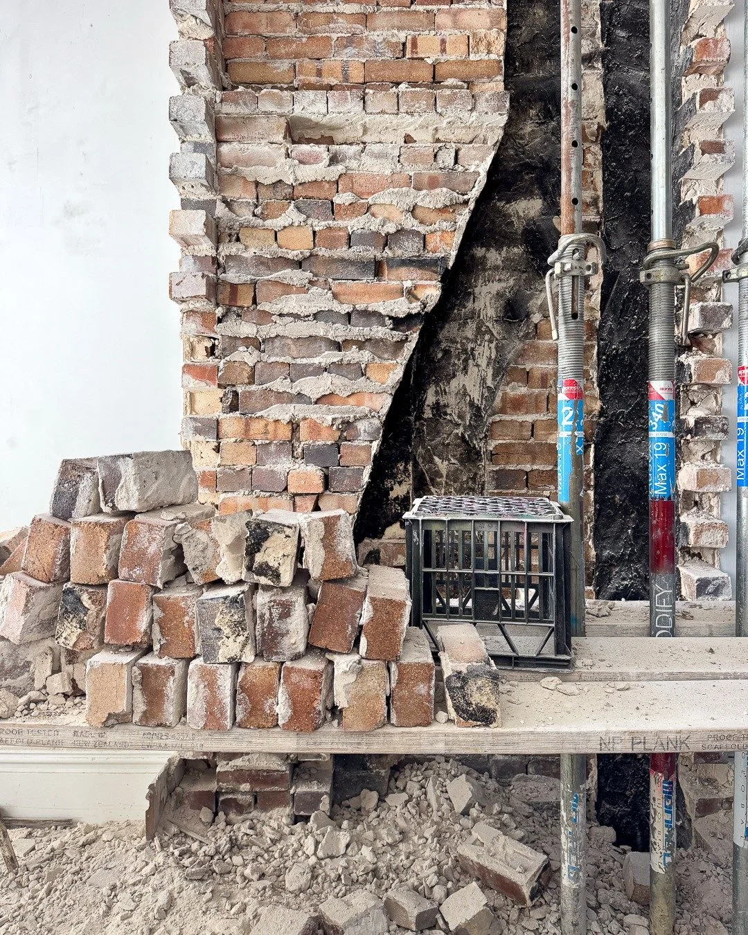 Park House | Beauty in the mess 🧱

On the first floor, Bedroom 2 is being carefully reworked. The original chimney was infilled to create a flat wall and allow for a new orientation &mdash; making space for a generous bed along the wall.

At Modify,