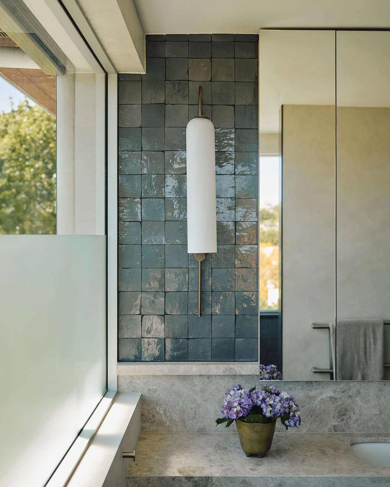 Bellevue Hill House | Master Ensuite 

The master suite underwent a complete transformation. The bedroom, ensuite and walk-in-robe were redesigned to feel more spacious and serene. The layout was refined by removing the original bath, relocating the 