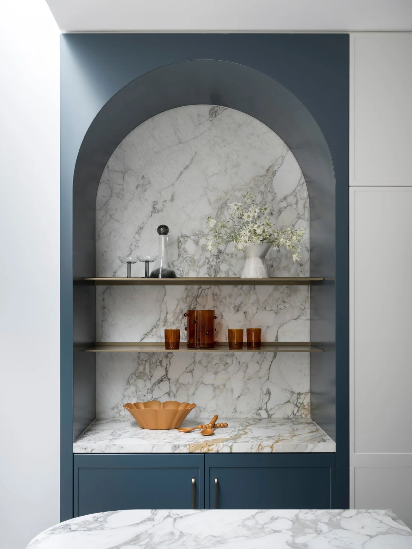 Ocean House | Kitchen Renovation

Swipe to see the transformation. From a dark, low-ceilinged rear space to a light-filled, contemporary kitchen, this renovation reflects the clients&rsquo; desire for a refined home suited to modern living.

The clie