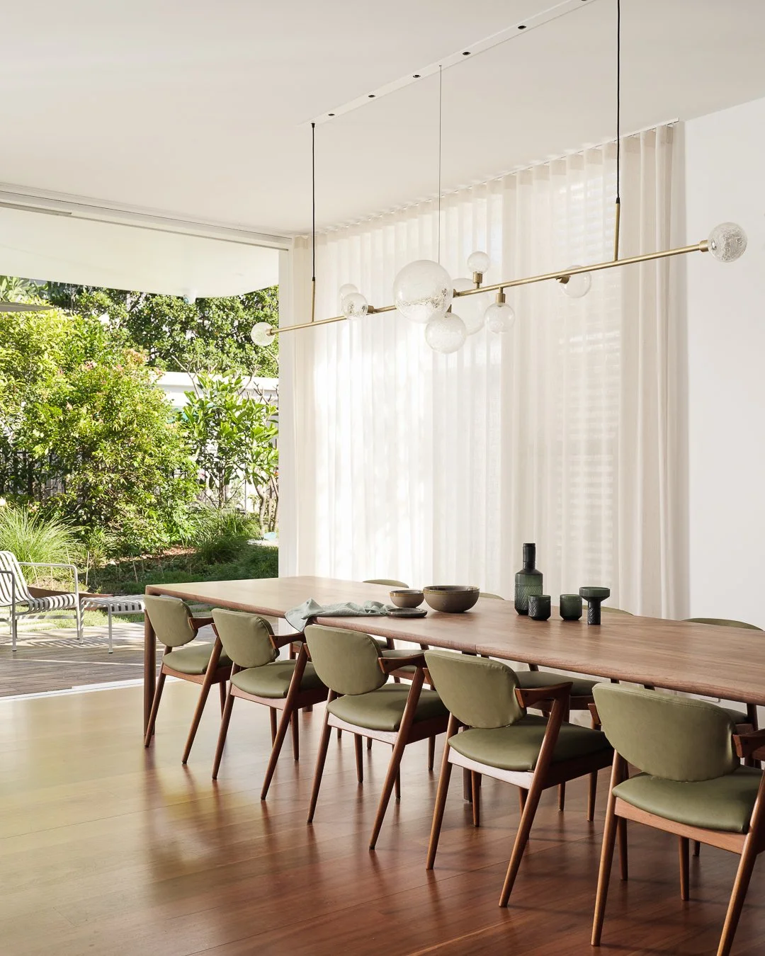 Hastings House | Dining Room

Looking back at one of our favourite spaces at Hastings House in Bondi. Designed to create a seamless connection between indoors and out, this renovation transformed the way the home is lived in and enjoyed every day.

T