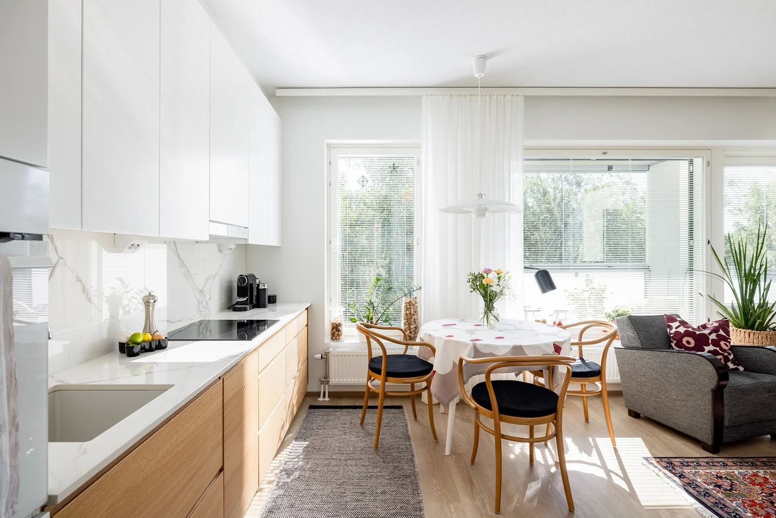 HenniinaVisuals-Valokuvaus-Asuntokuvaus-Läpikäytävänkuja-5.jpg