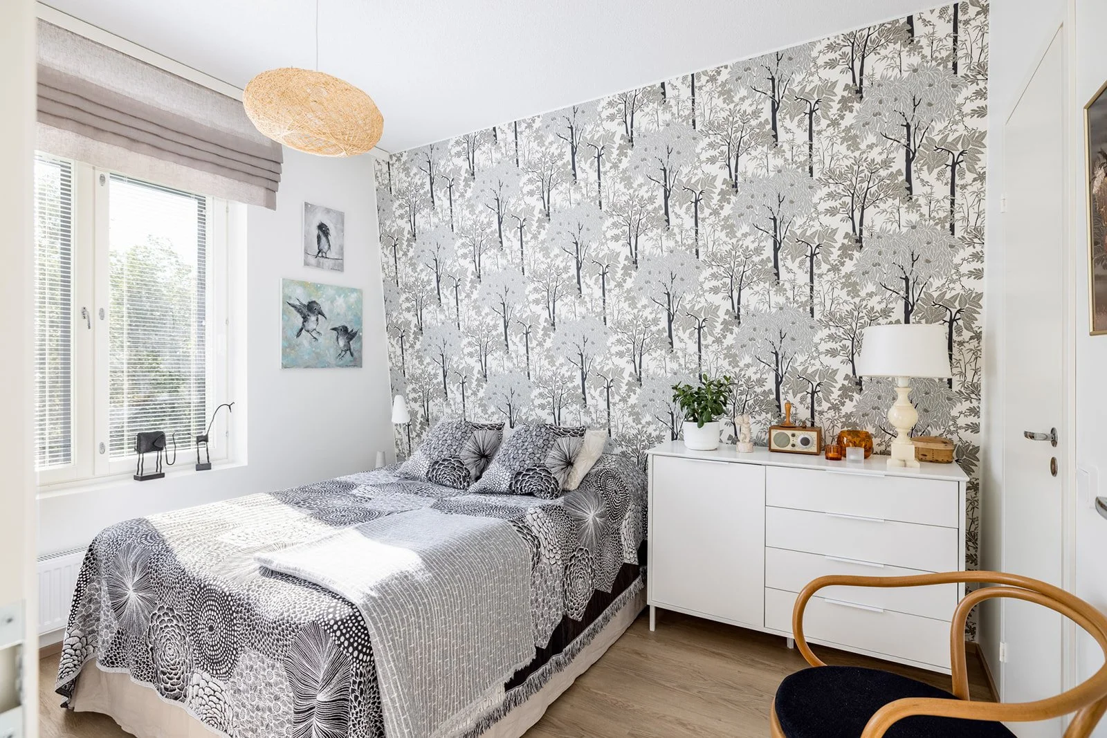 HenniinaVisuals-Valokuvaus-Asuntokuvaus-Läpikäytävänkuja-13.jpg