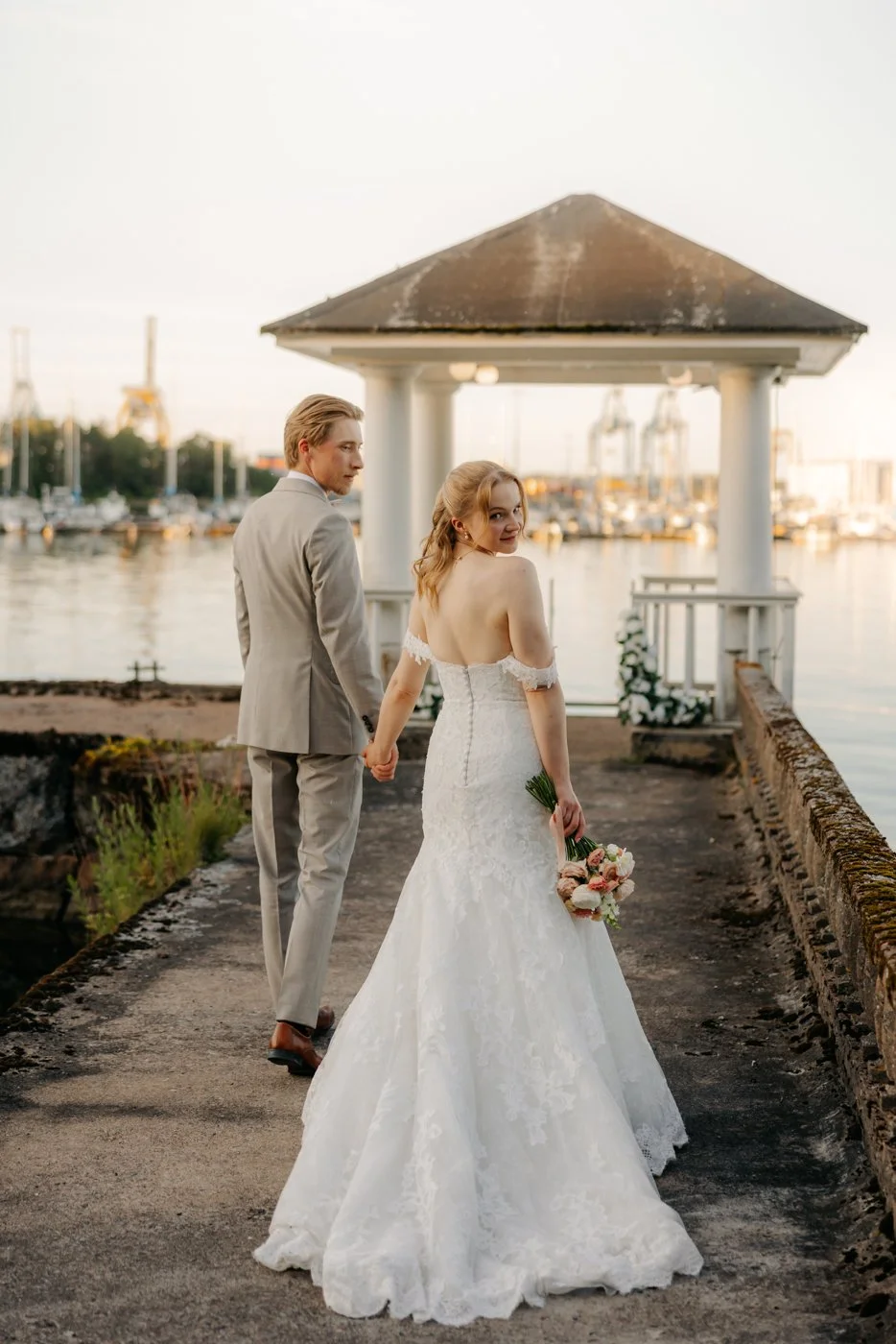 HenniinaVisuals-Valokuvaus-Hääkuvaus-sneakpeek-7.jpg
