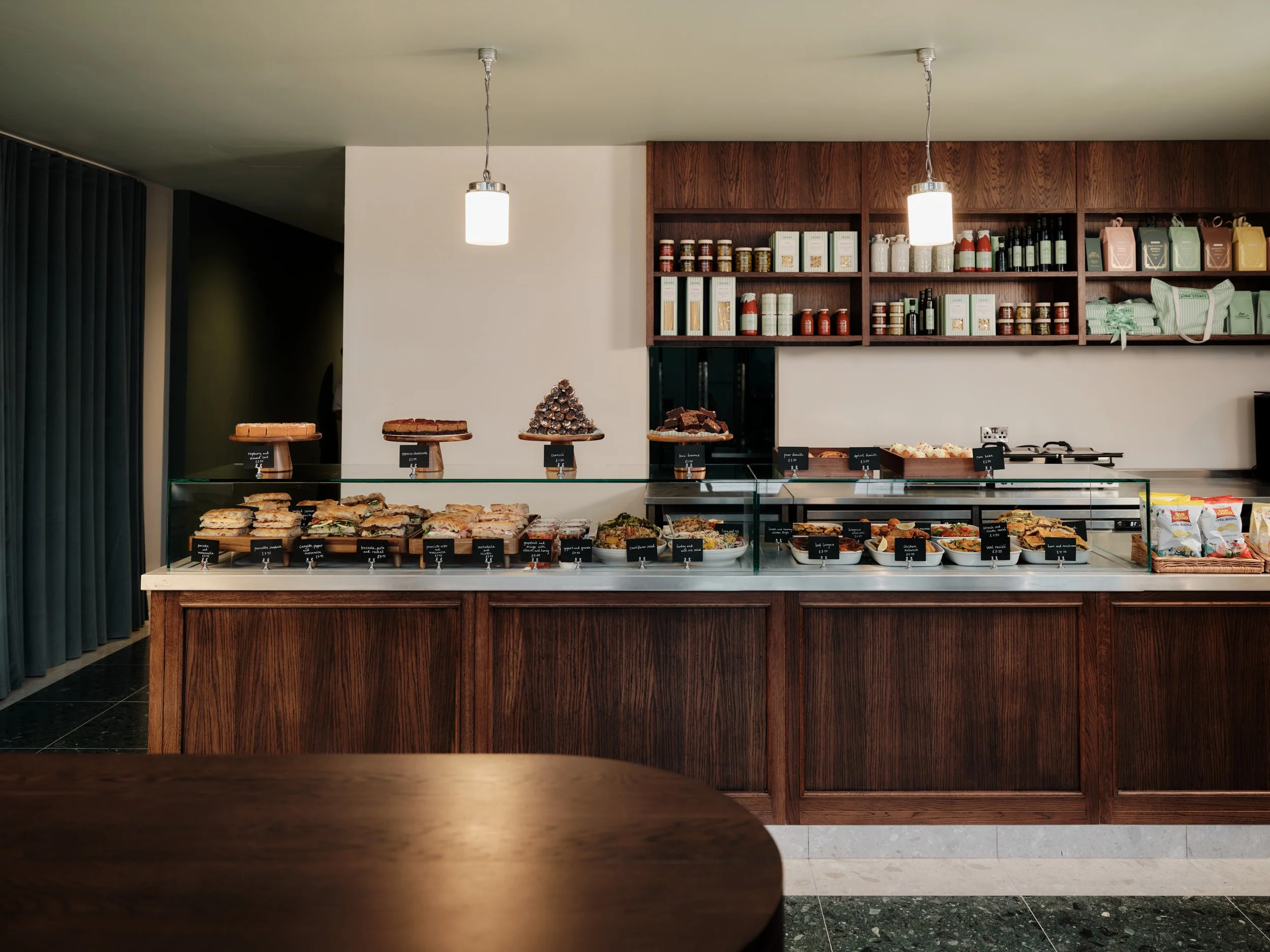 LINA Canary Wharf30732.jpg