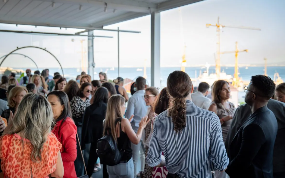 CATCH.ME. NETWORKING.PNG