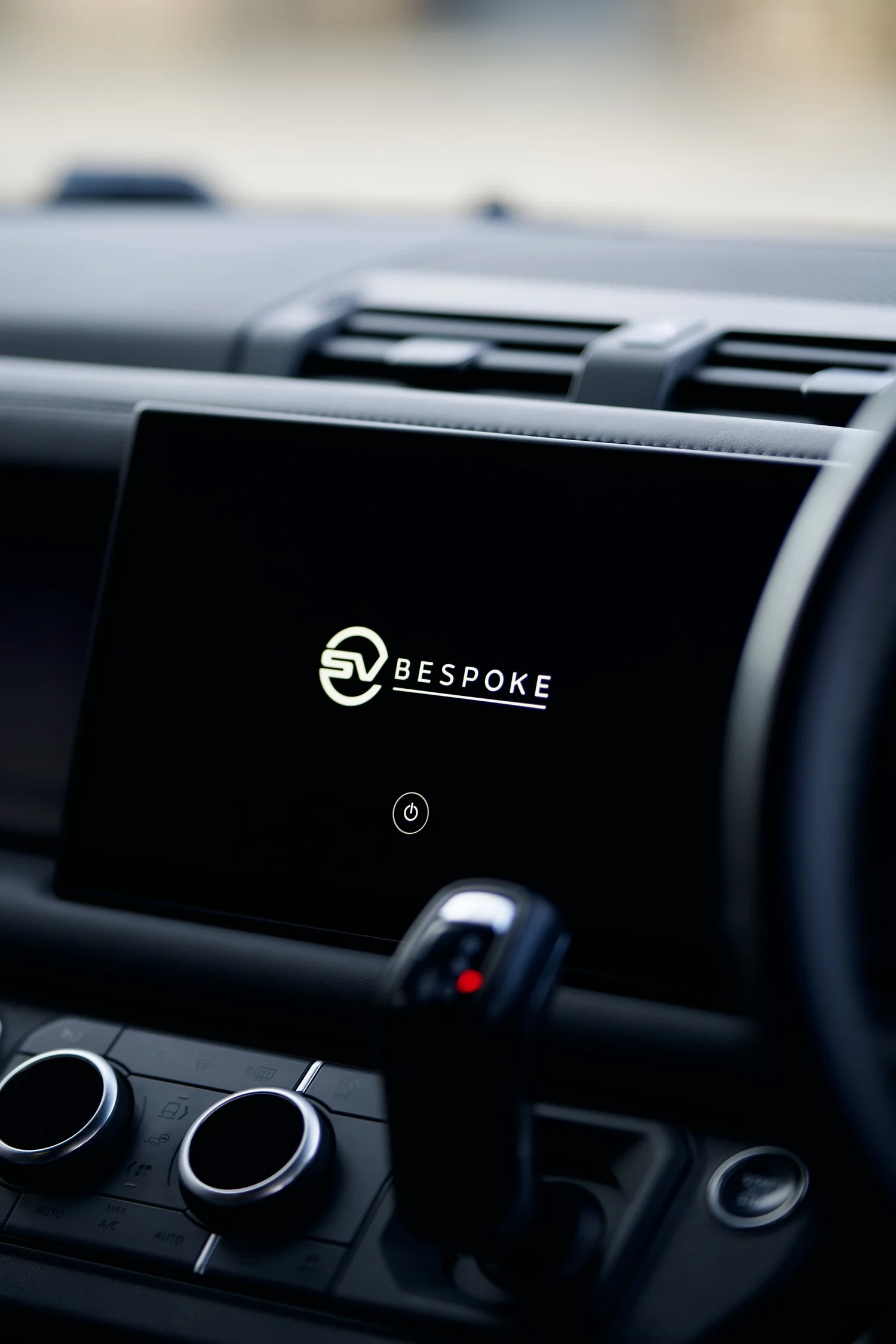 SV Bespoke welcome screen activated on a Land Rover Defender Pivi Pro display
