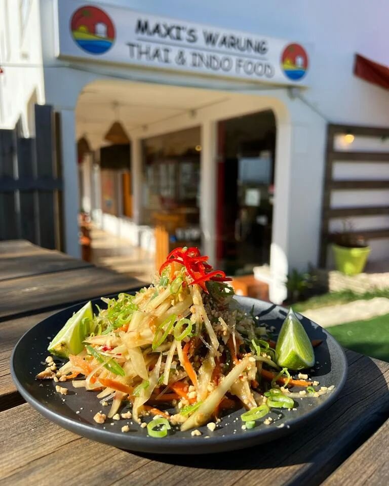 ☀️ NEW IN ☀️
Our classic fresh green papaya salad arrived just in time for those warm summer evenings 🌴

#arrifana #indofood #surf #fresh #visitalgarve #aljezur #thaifood