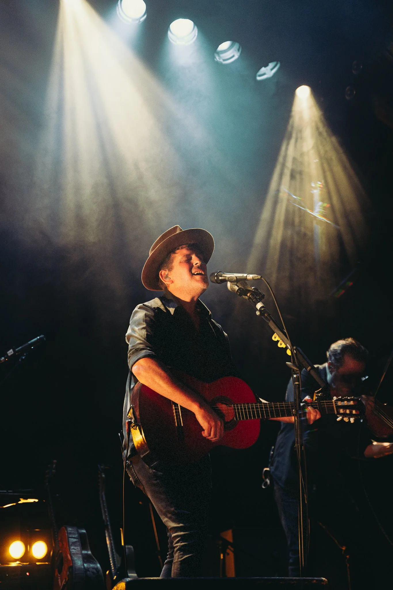 DSC03290edit-gregory-alan-isakov-metro-theatre.jpg