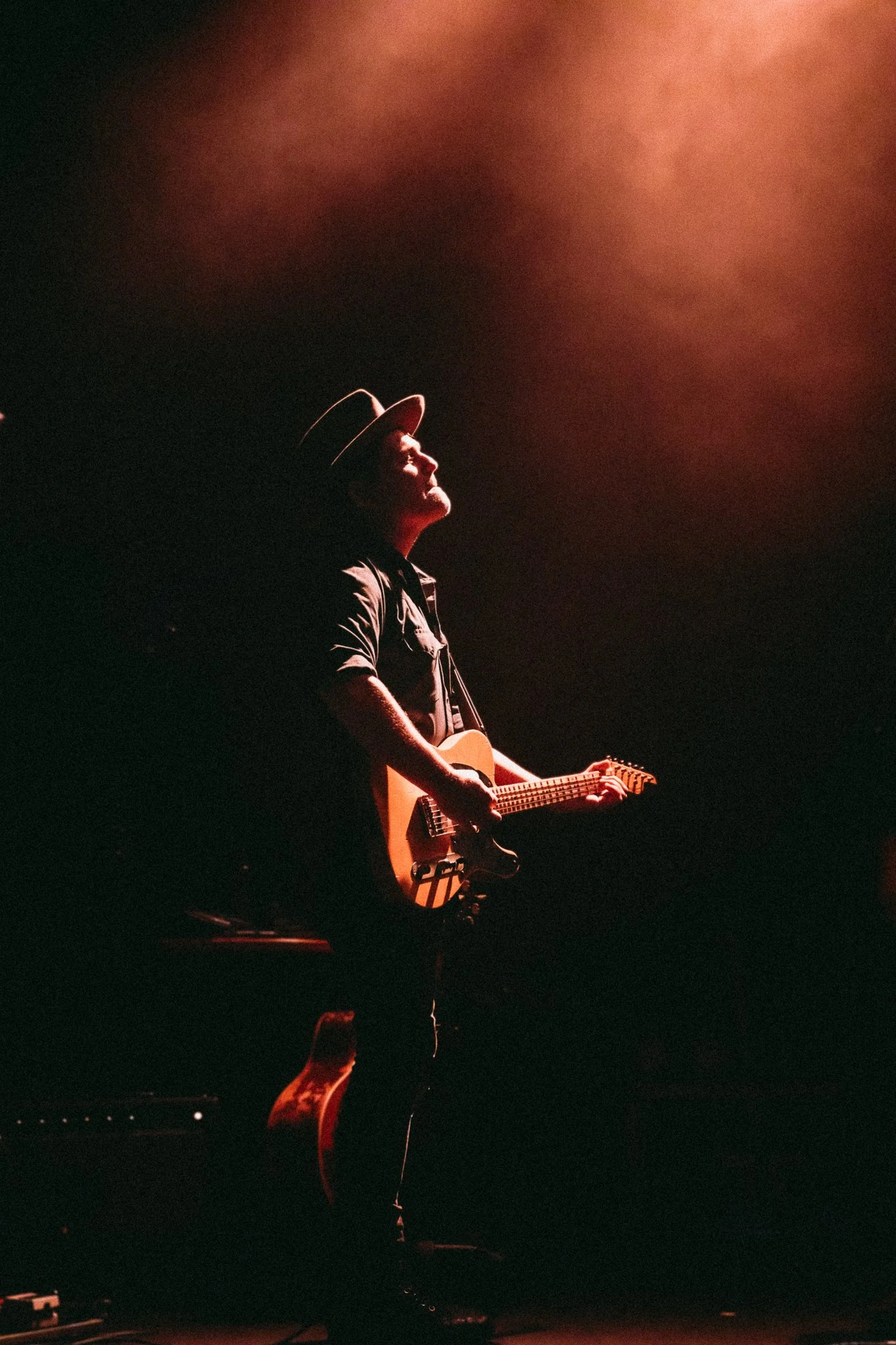 DSC03450edit-gregory-alan-isakov-metro-theatre-2.jpg
