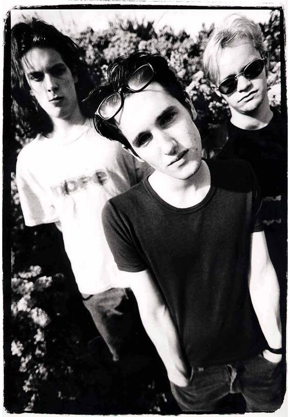 Ash Announce Australian Tour Celebrating 30 Years of 1977