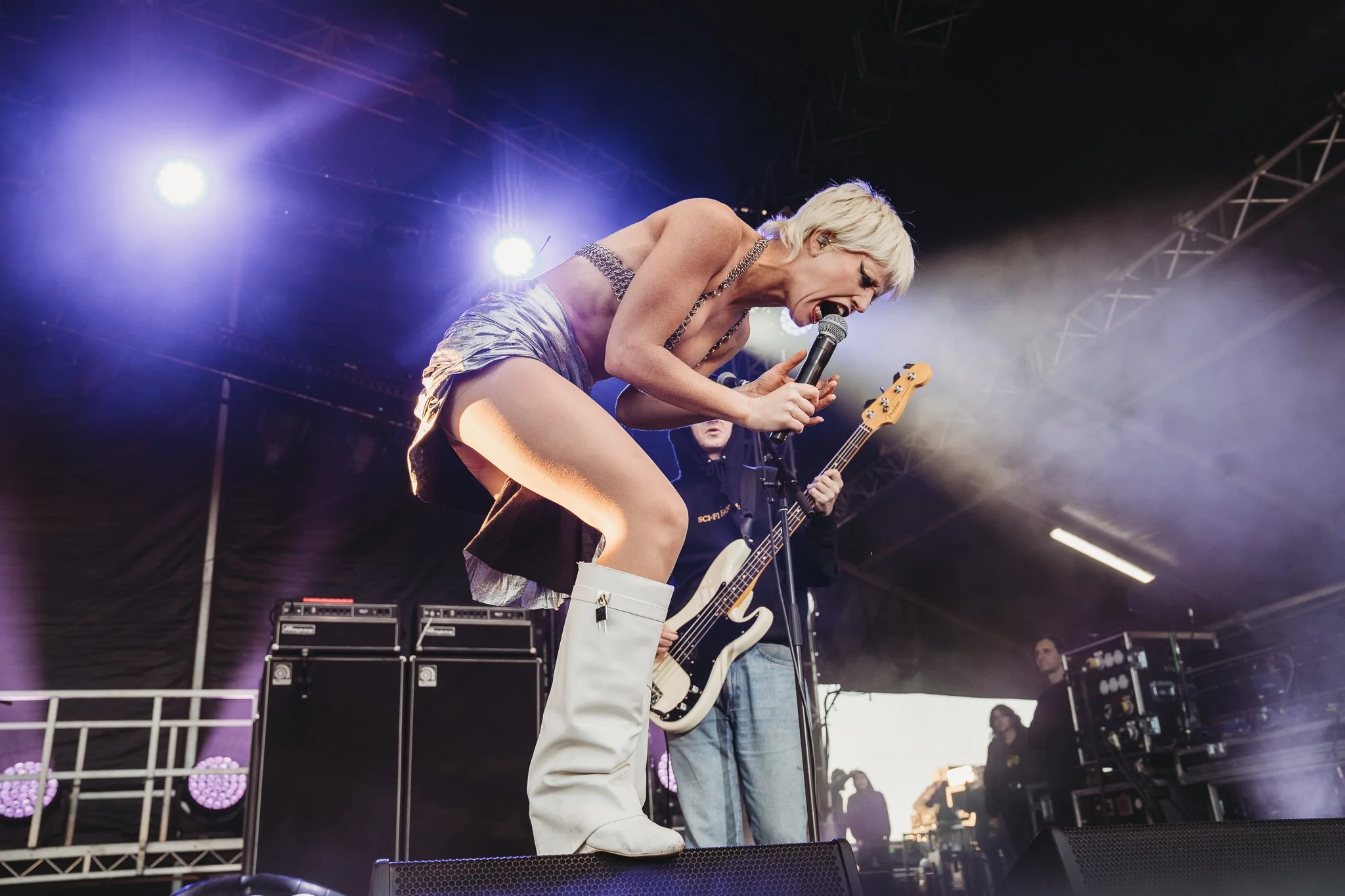 fbDSC08063edit - amyl and the sniffers - kryal-2.jpg