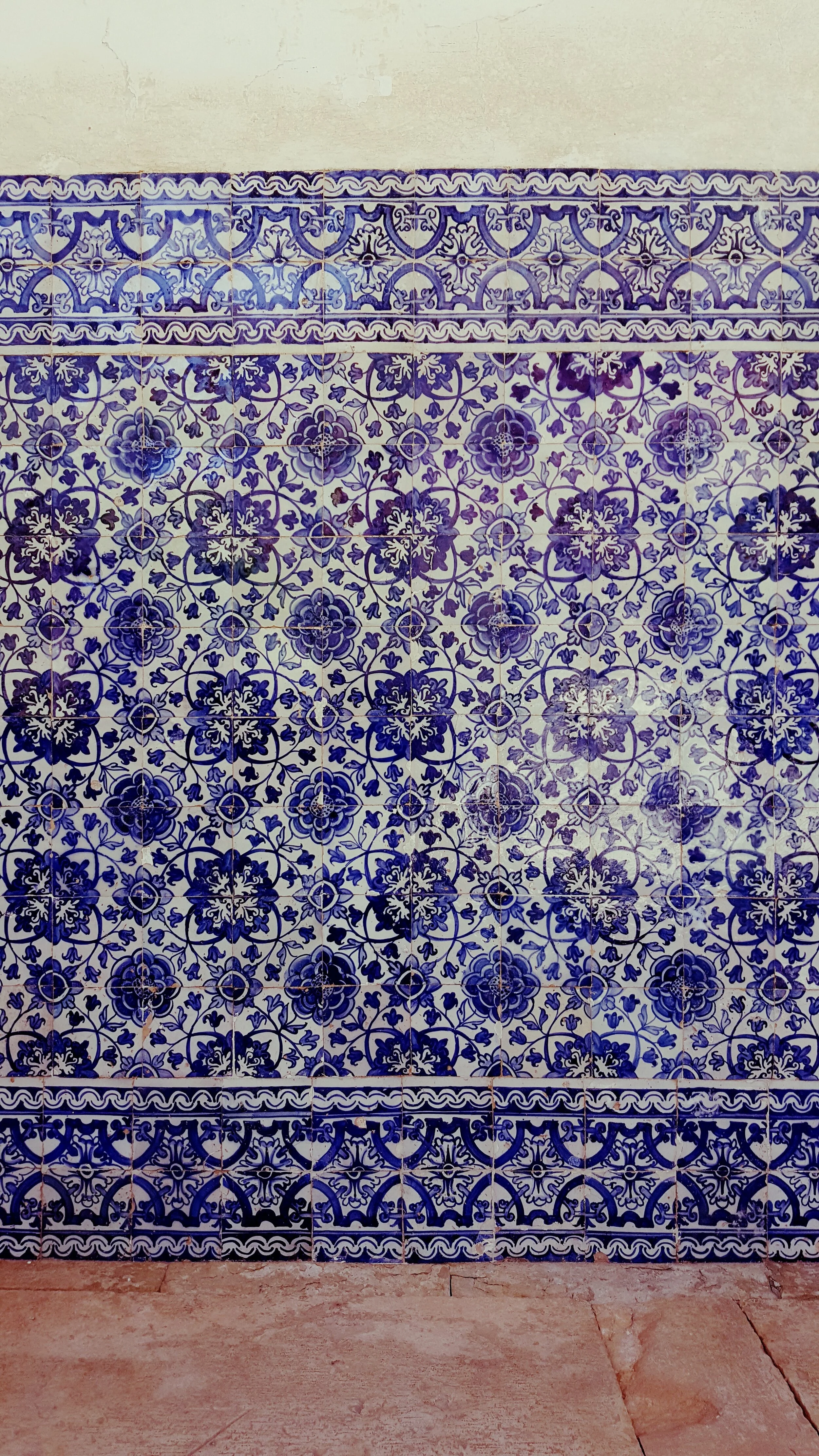 tomar convent azulejo.jpg